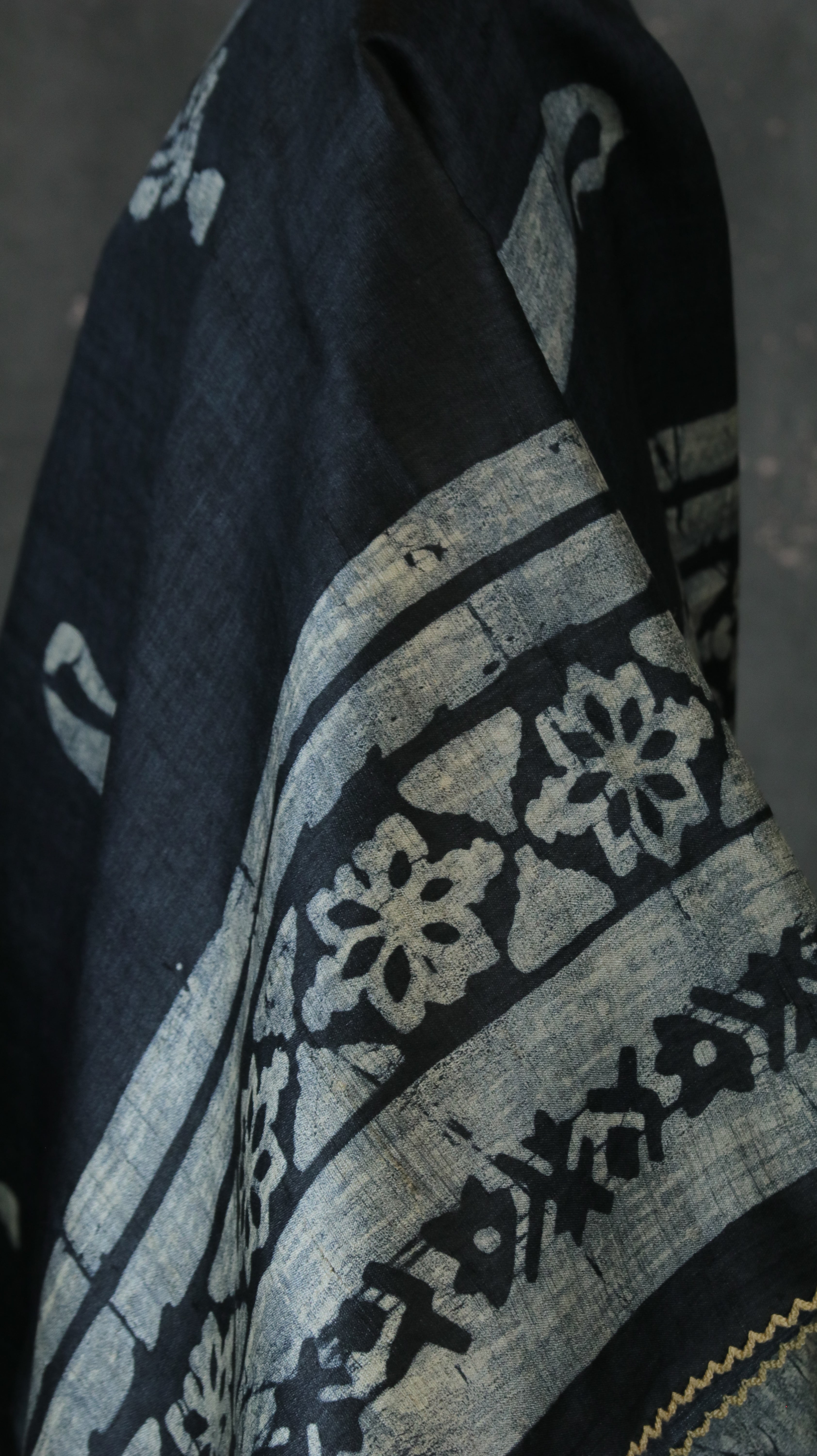 Kaalindi Vastra | Tussar