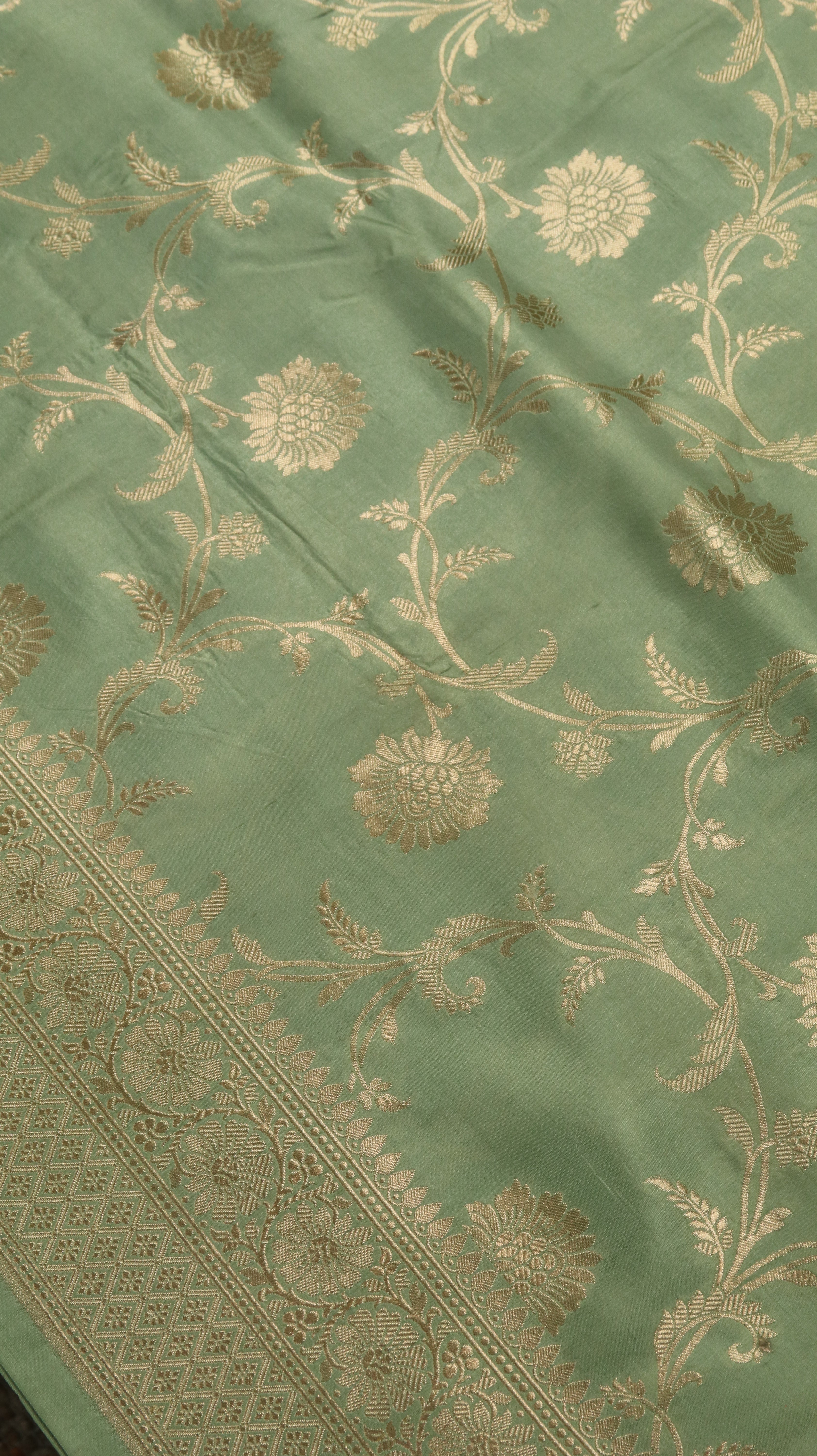 Meadow Heirloom | Banarasi