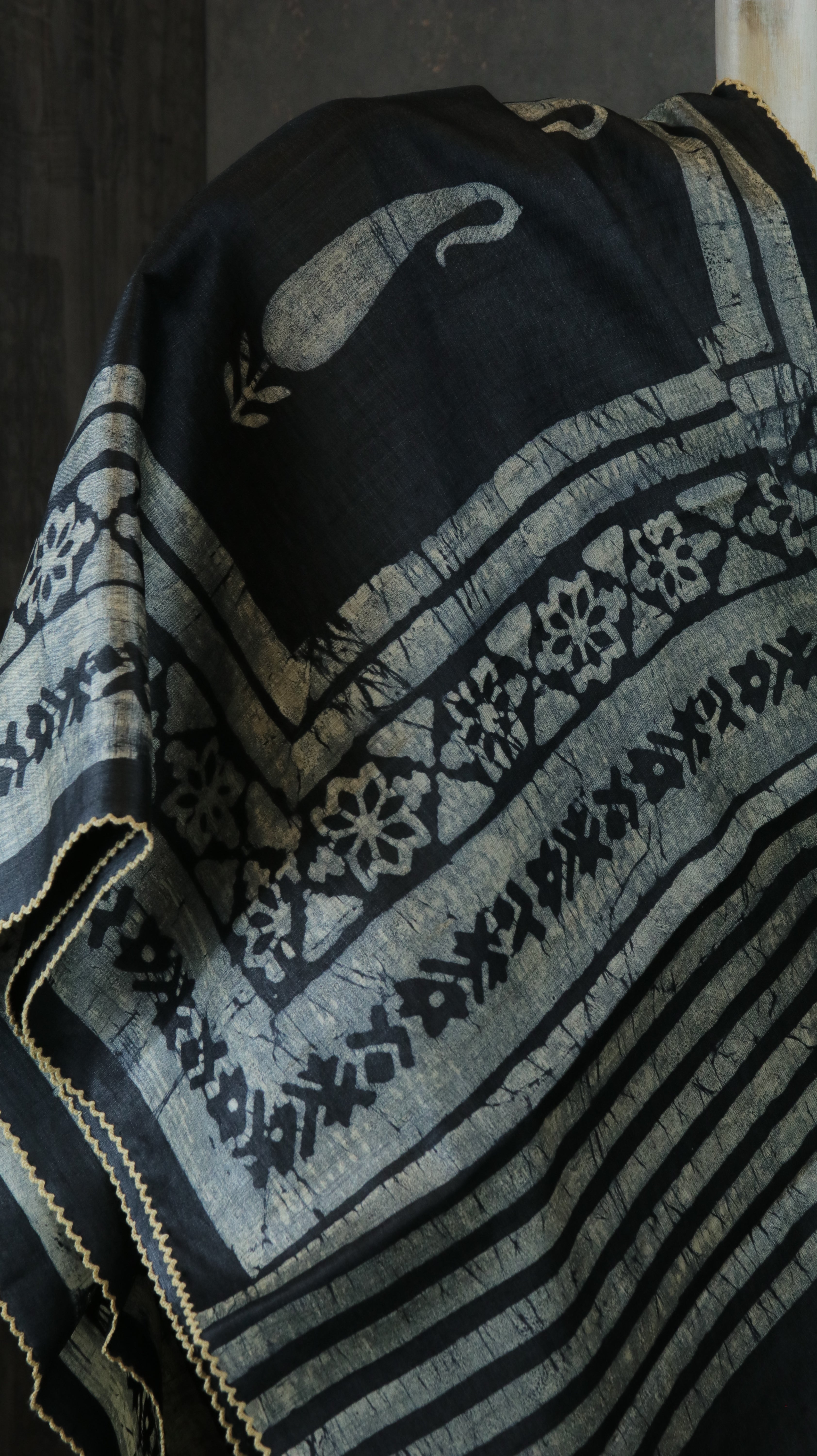 Kaalindi Vastra | Tussar