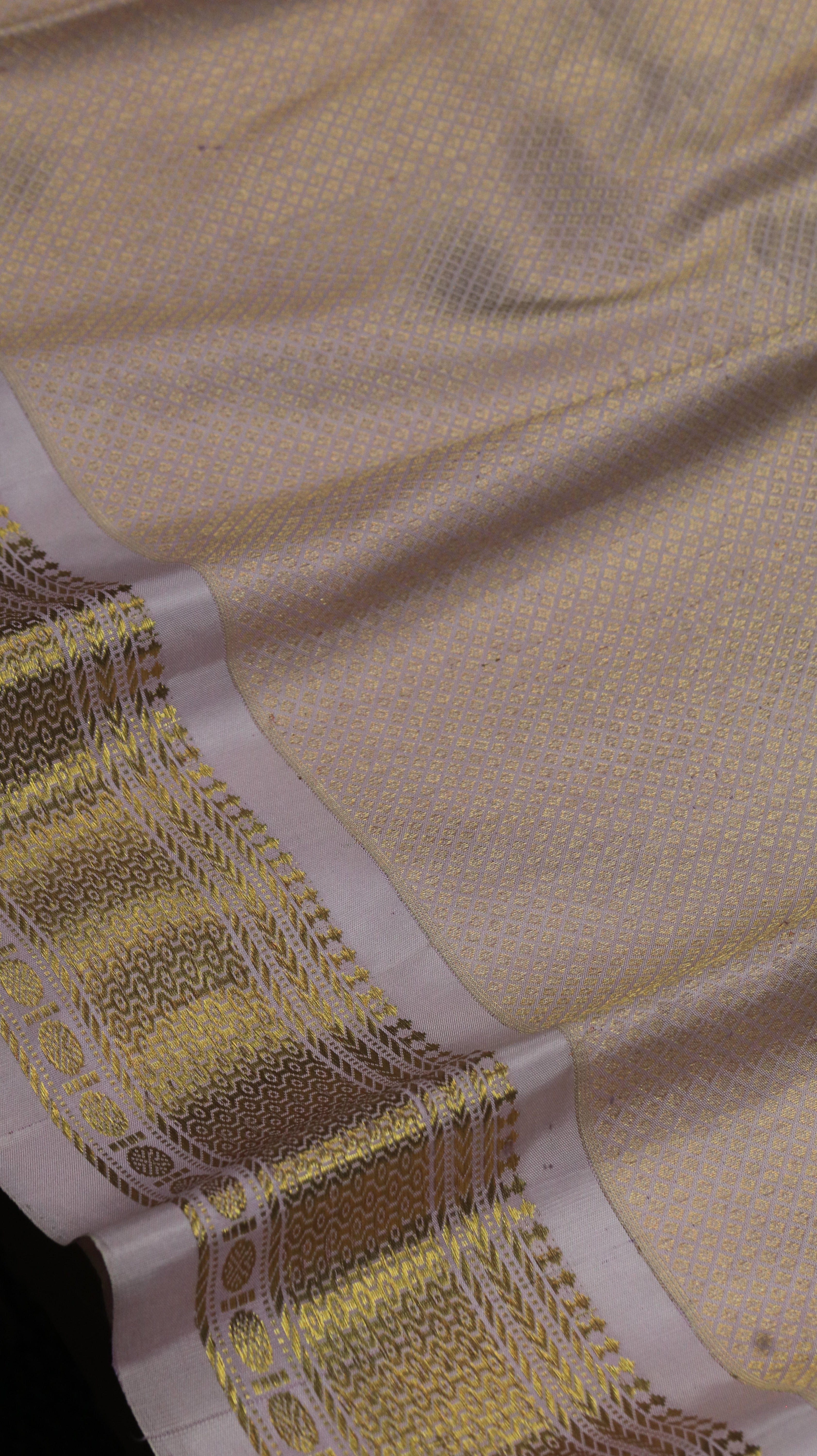 Lilac Varnika | Gadwal