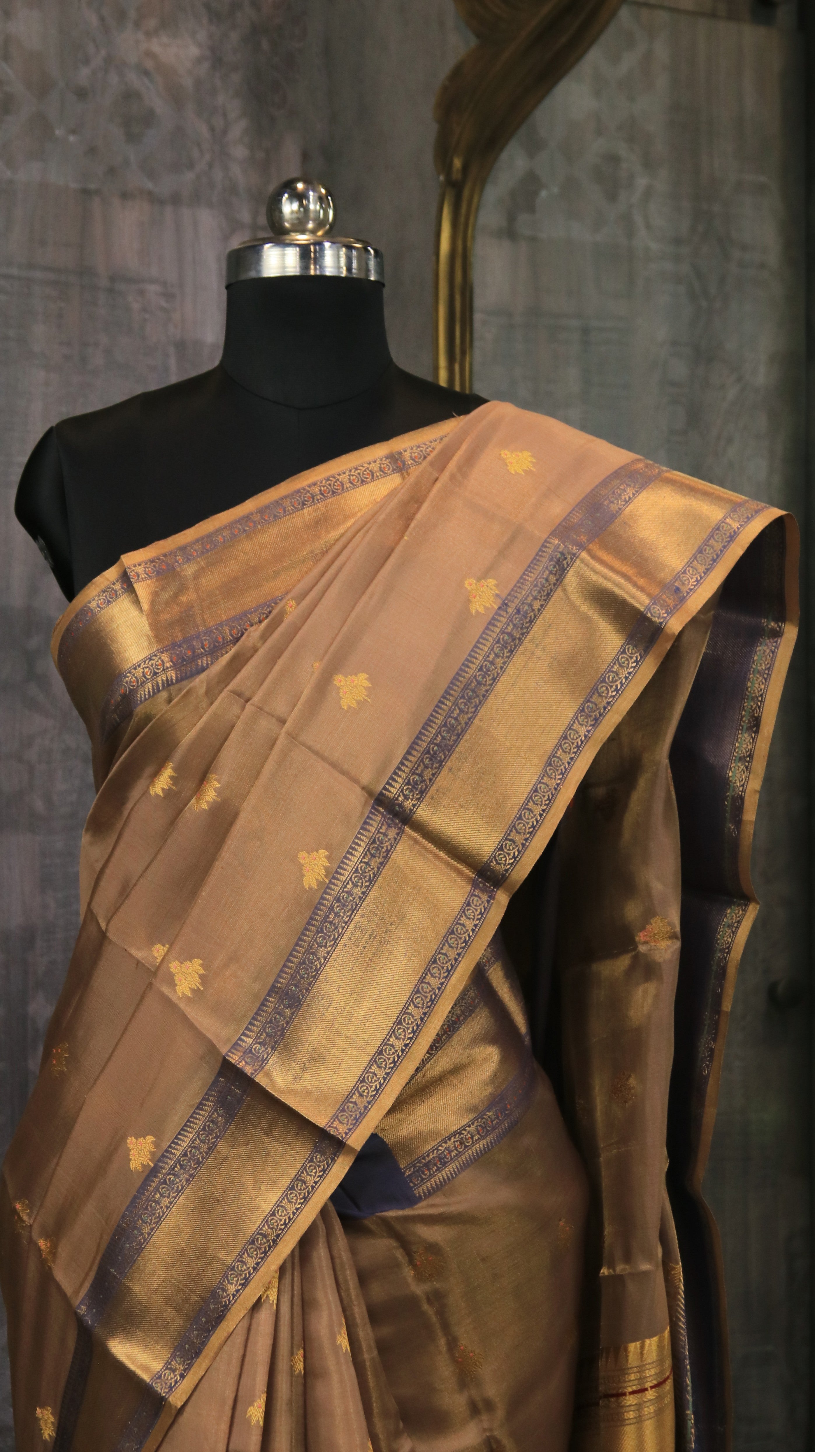 Dust of Gold | Chanderi