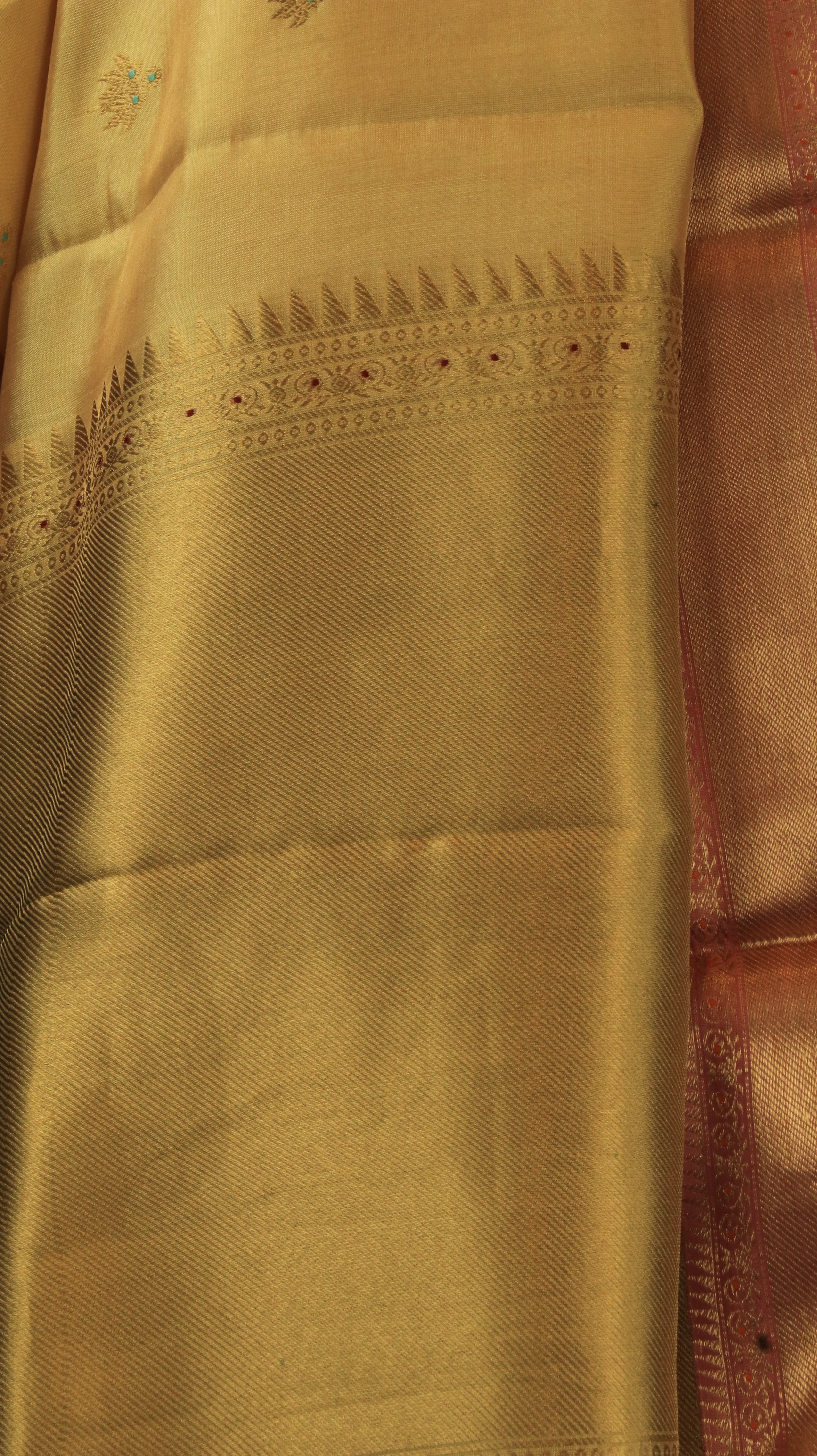 Golden Aura | Chanderi