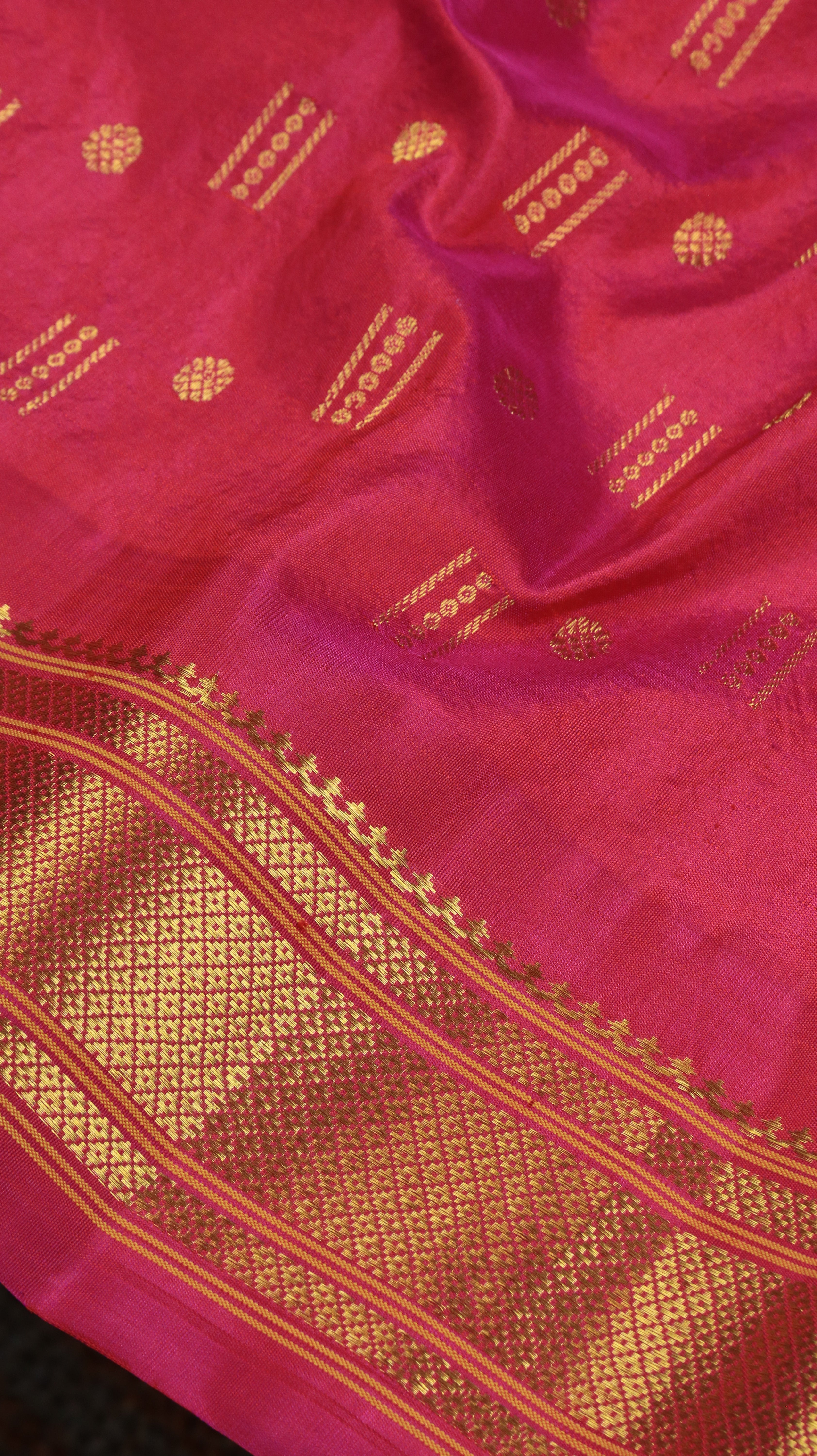 Aurum Pink | Gadwal