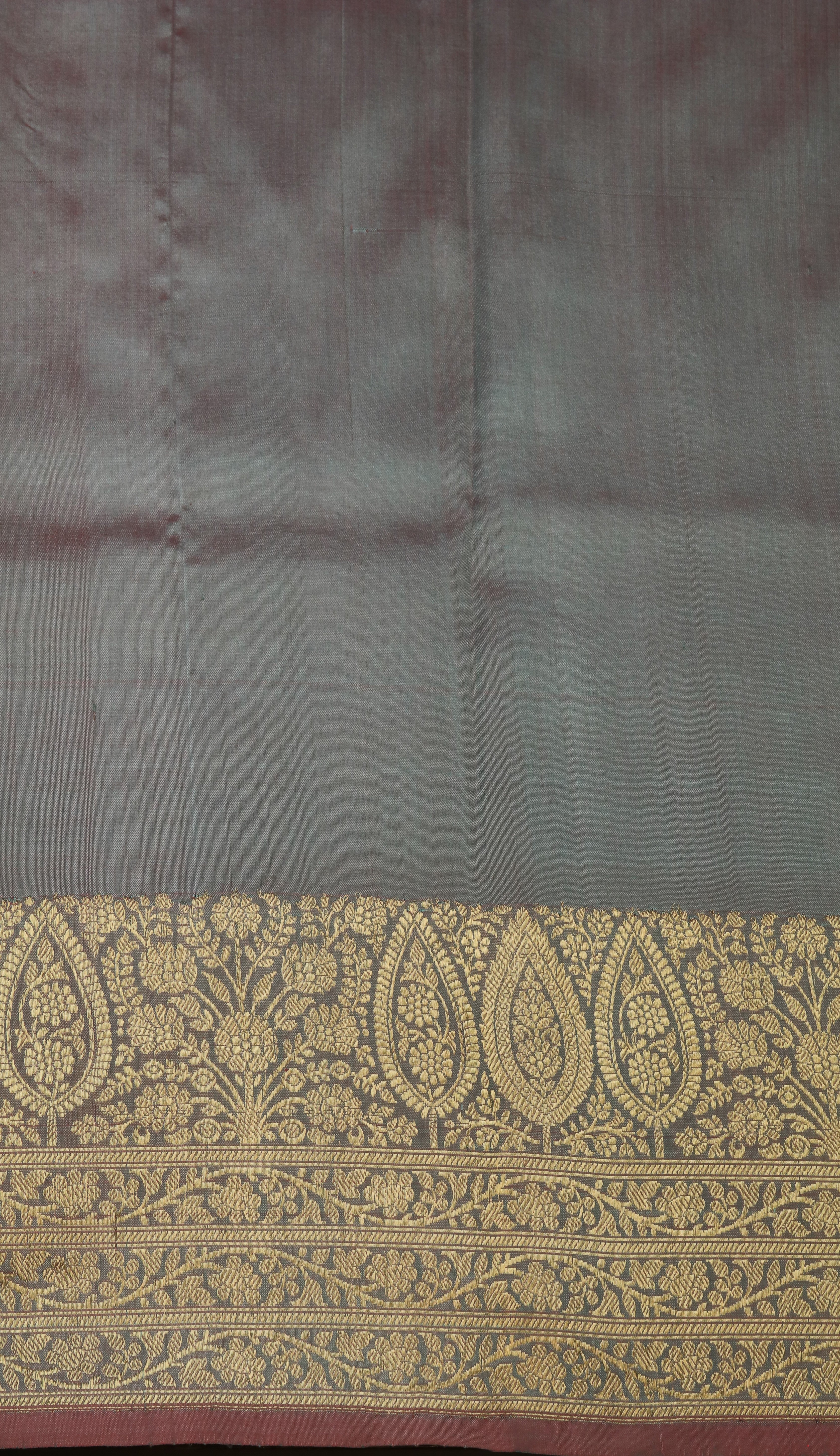 Dusky Dewdrop | Banarasi