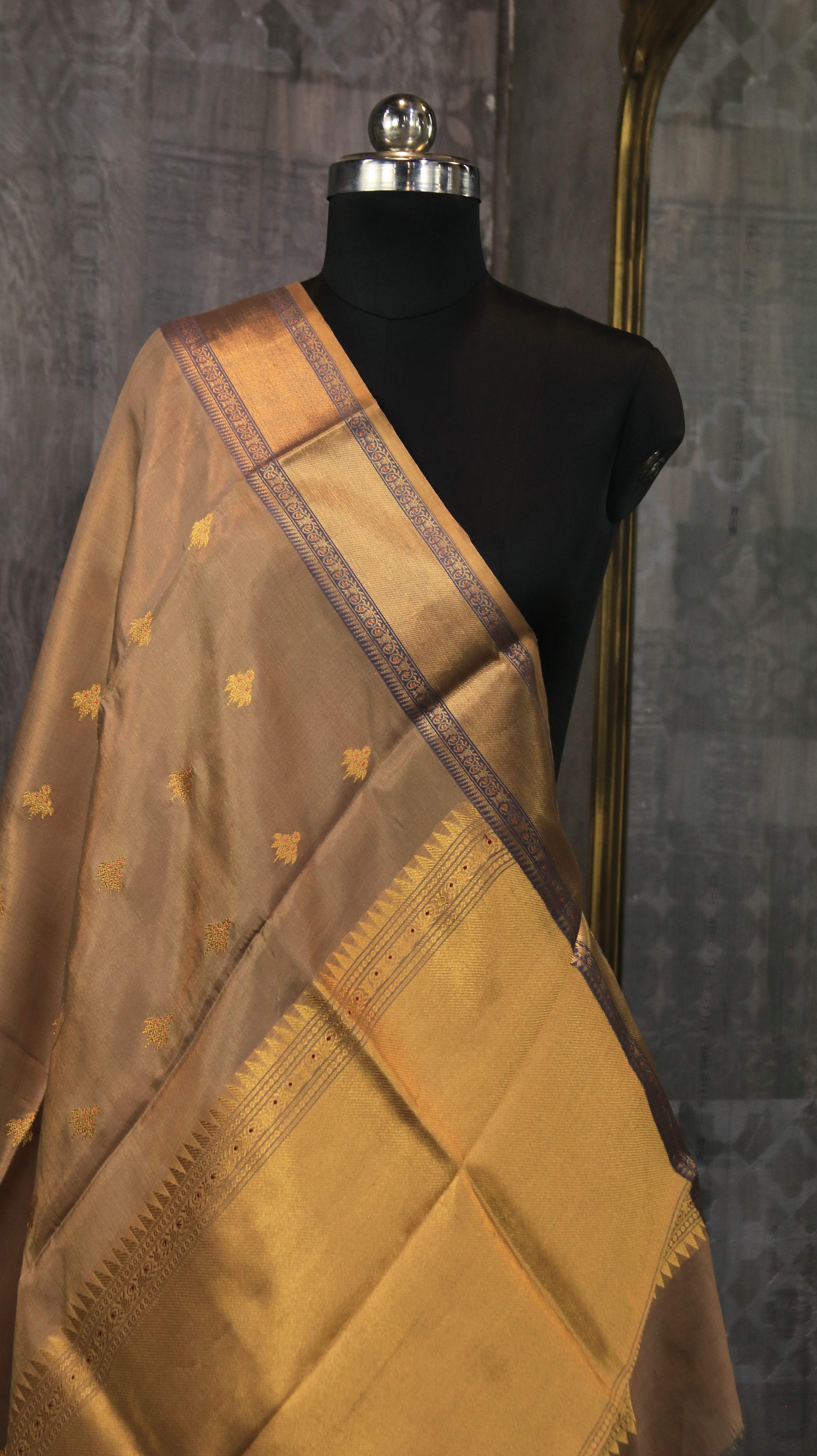 Dust of Gold | Chanderi