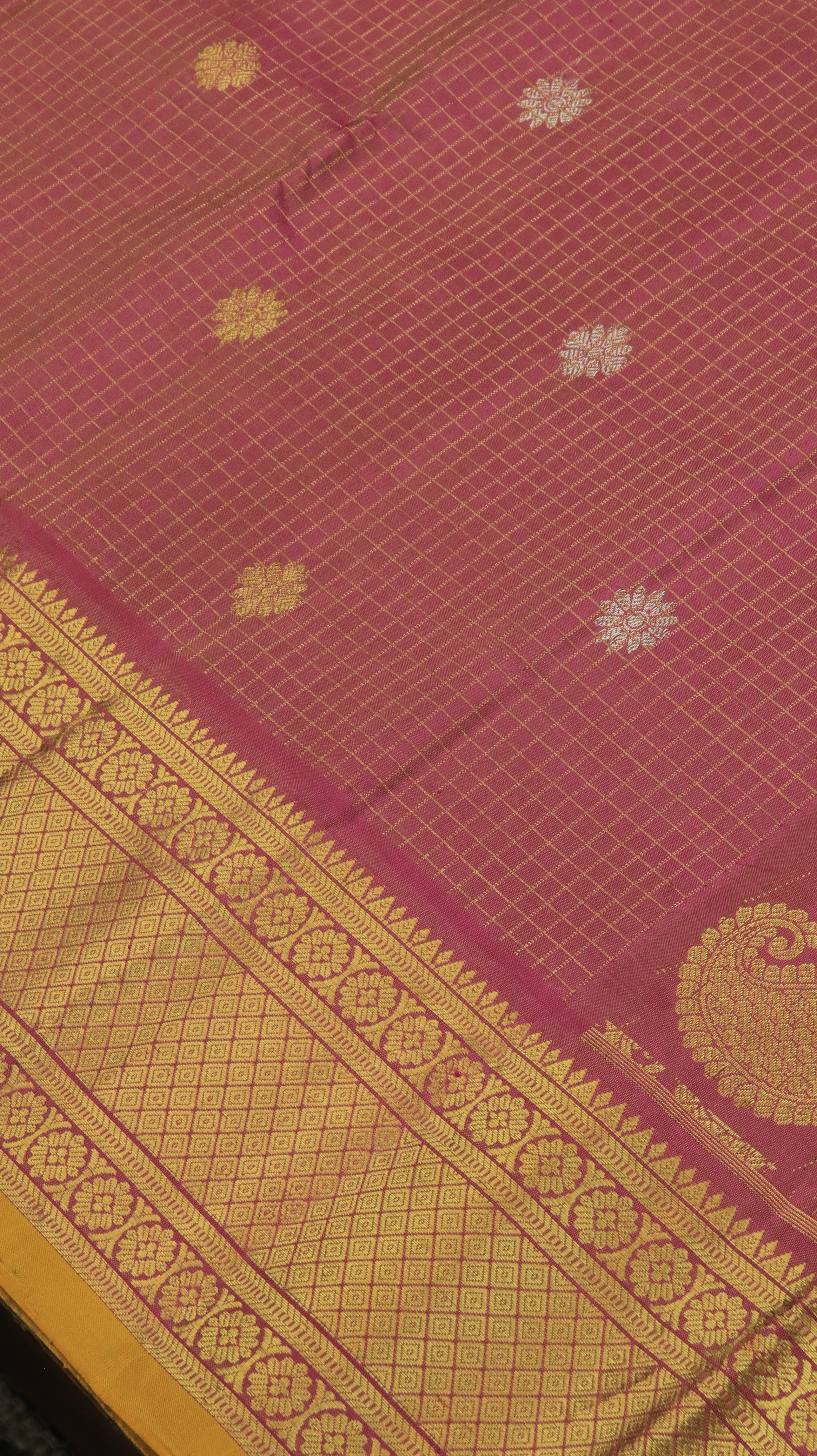 Gulnaar Grace | Gadwal