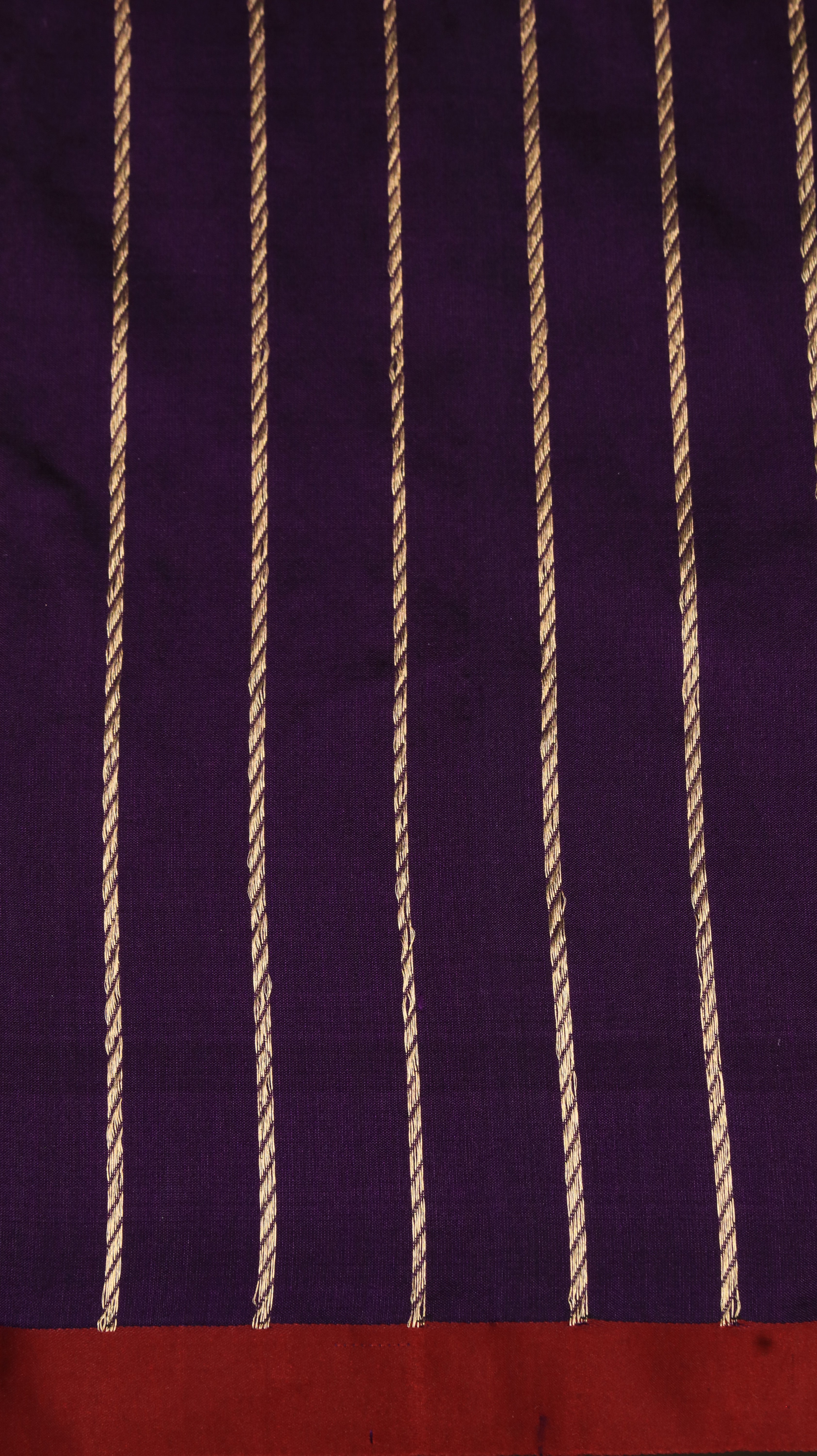 Violet Empress | Banarasi