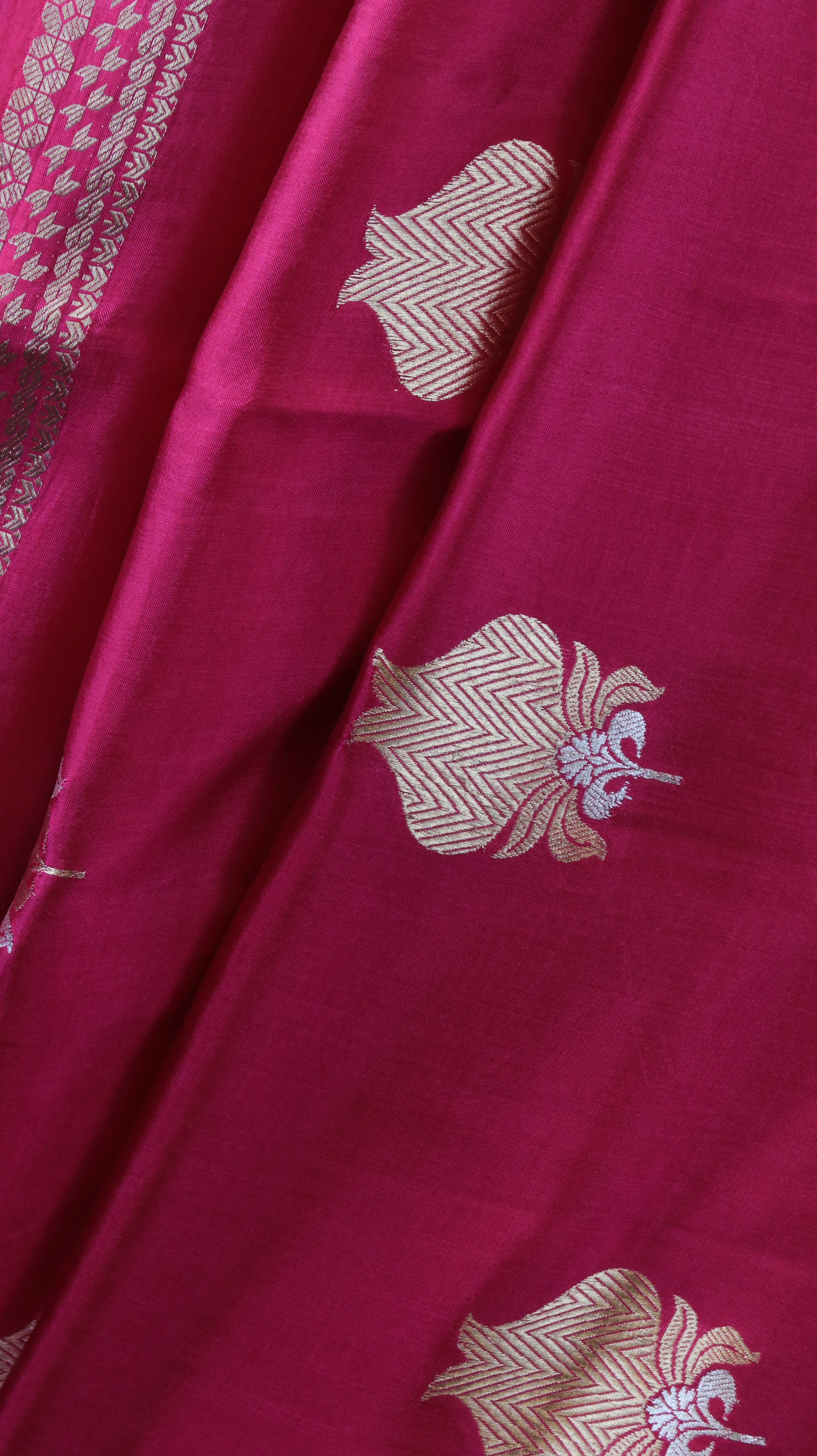 Silken Fuchsia Glow | Banarasi