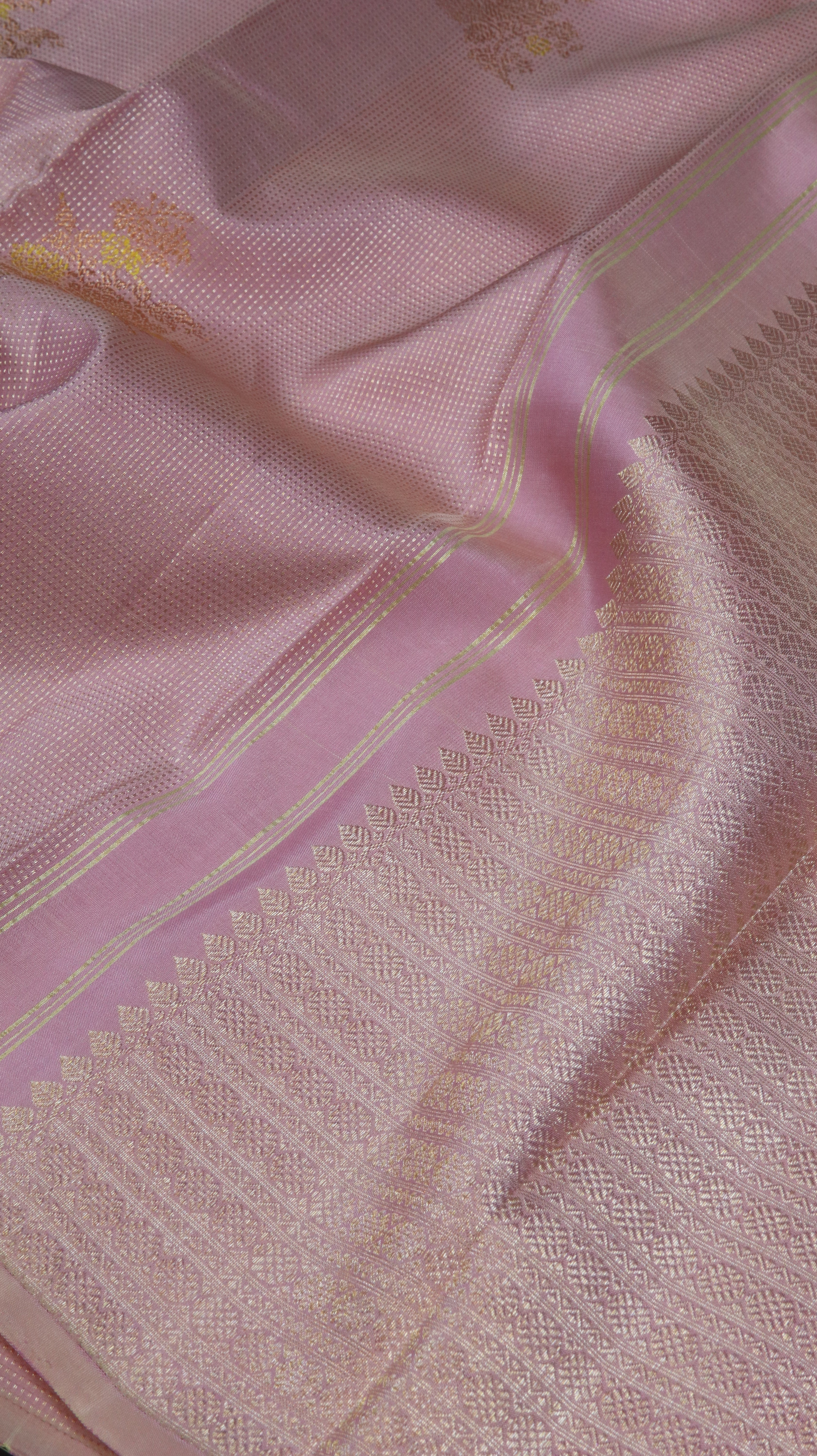 Rose blossom | Kanjivaram