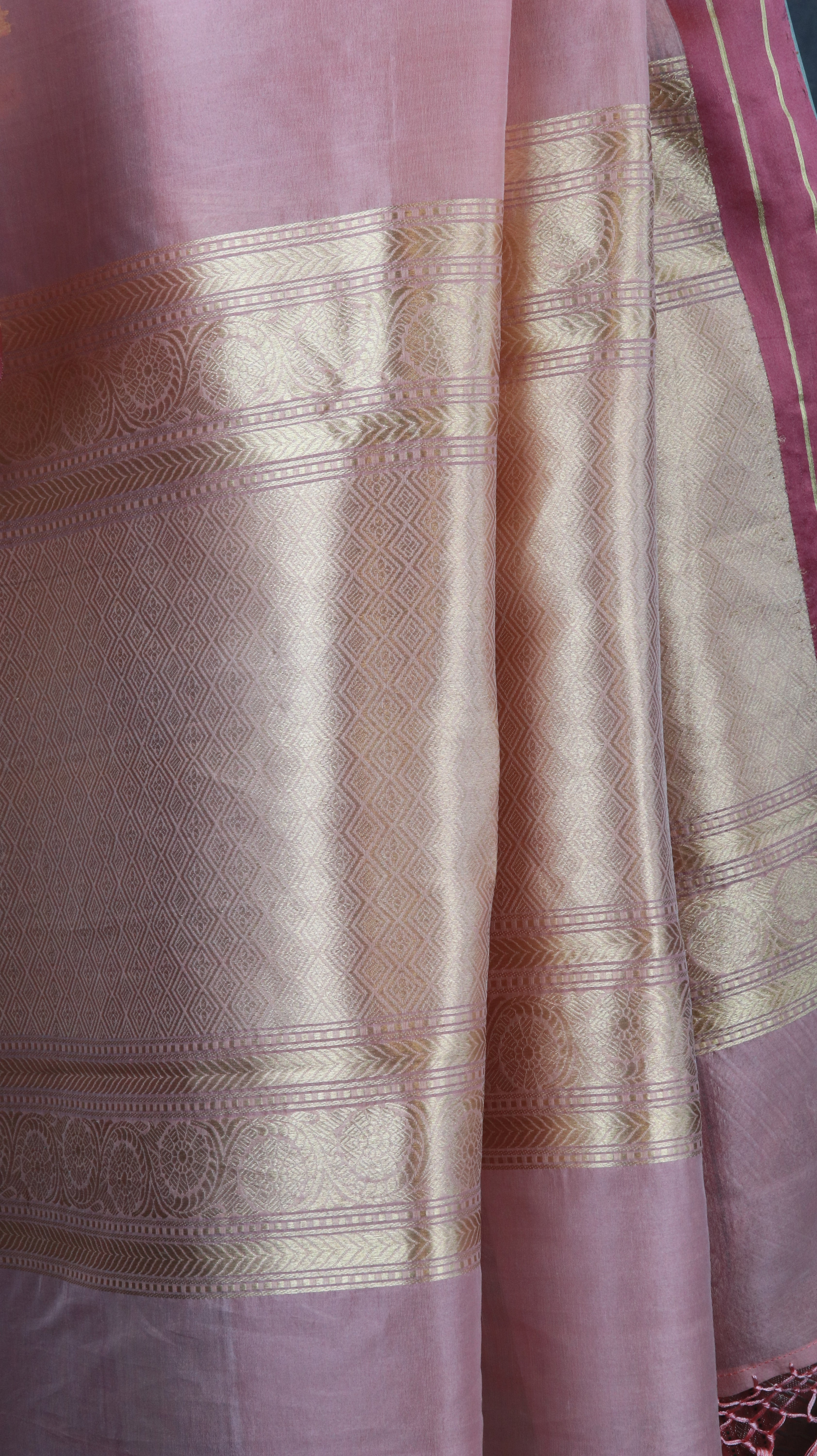 Rose Mist | Banarasi Kora