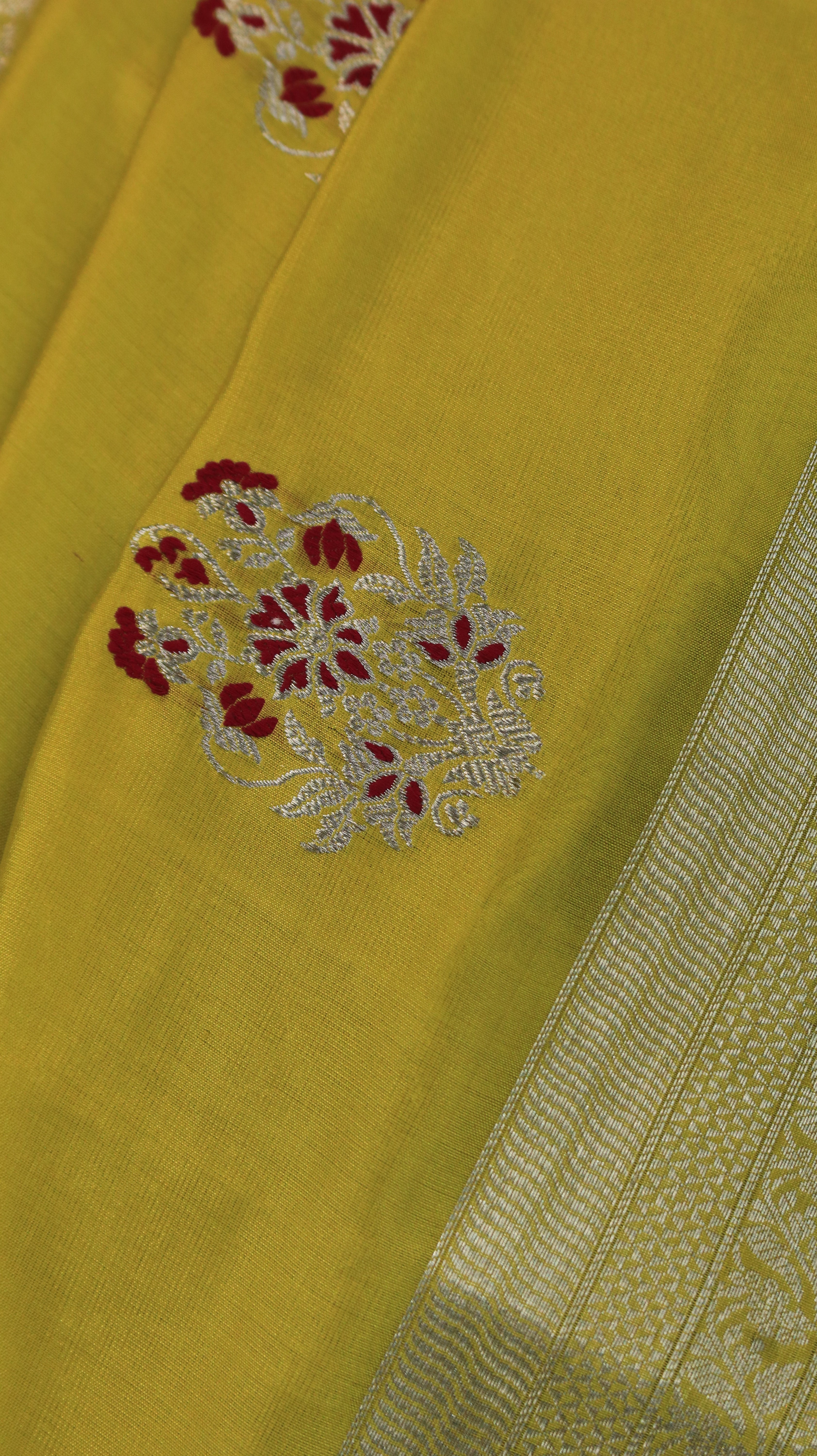 Golden Varnika | Chanderi