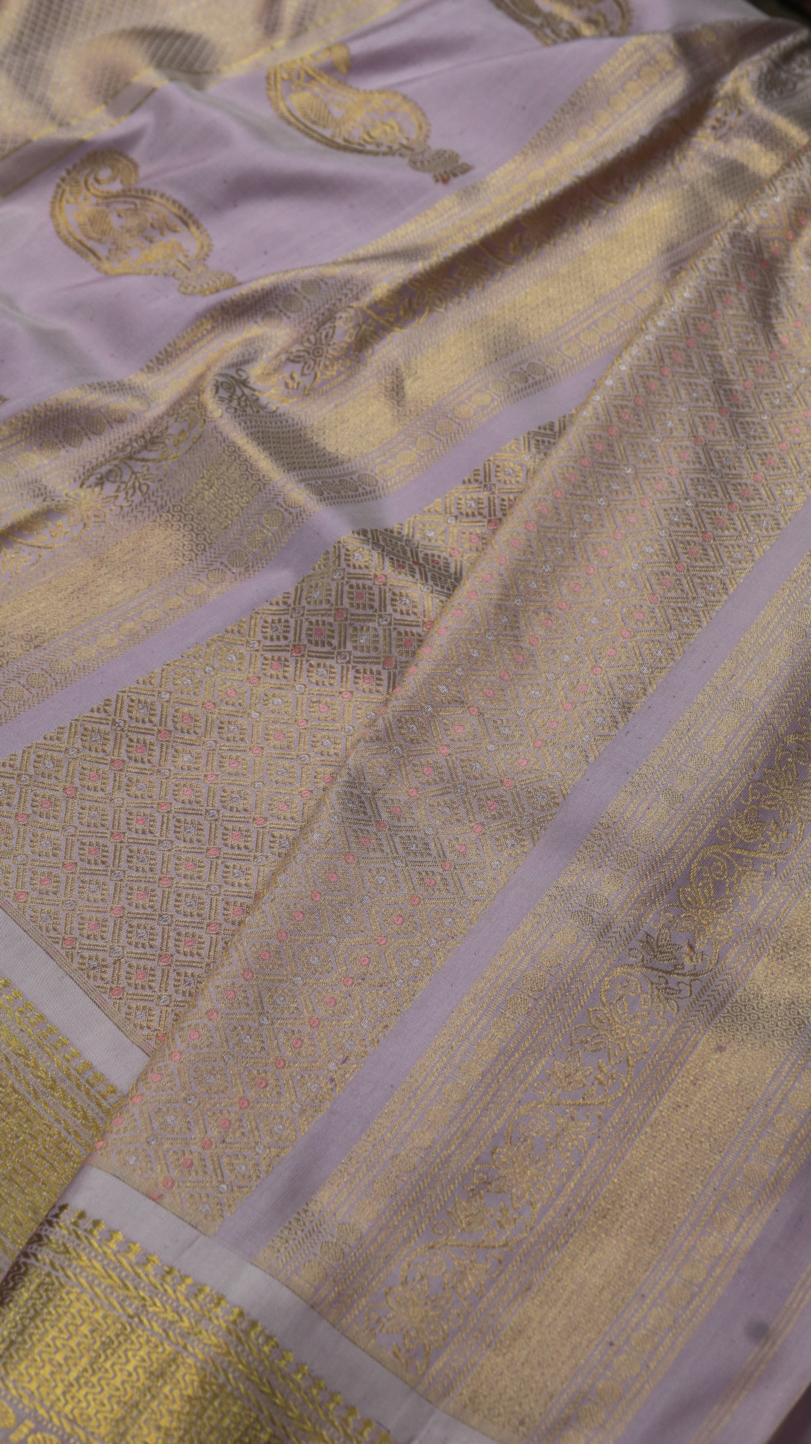 Lilac Varnika | Gadwal