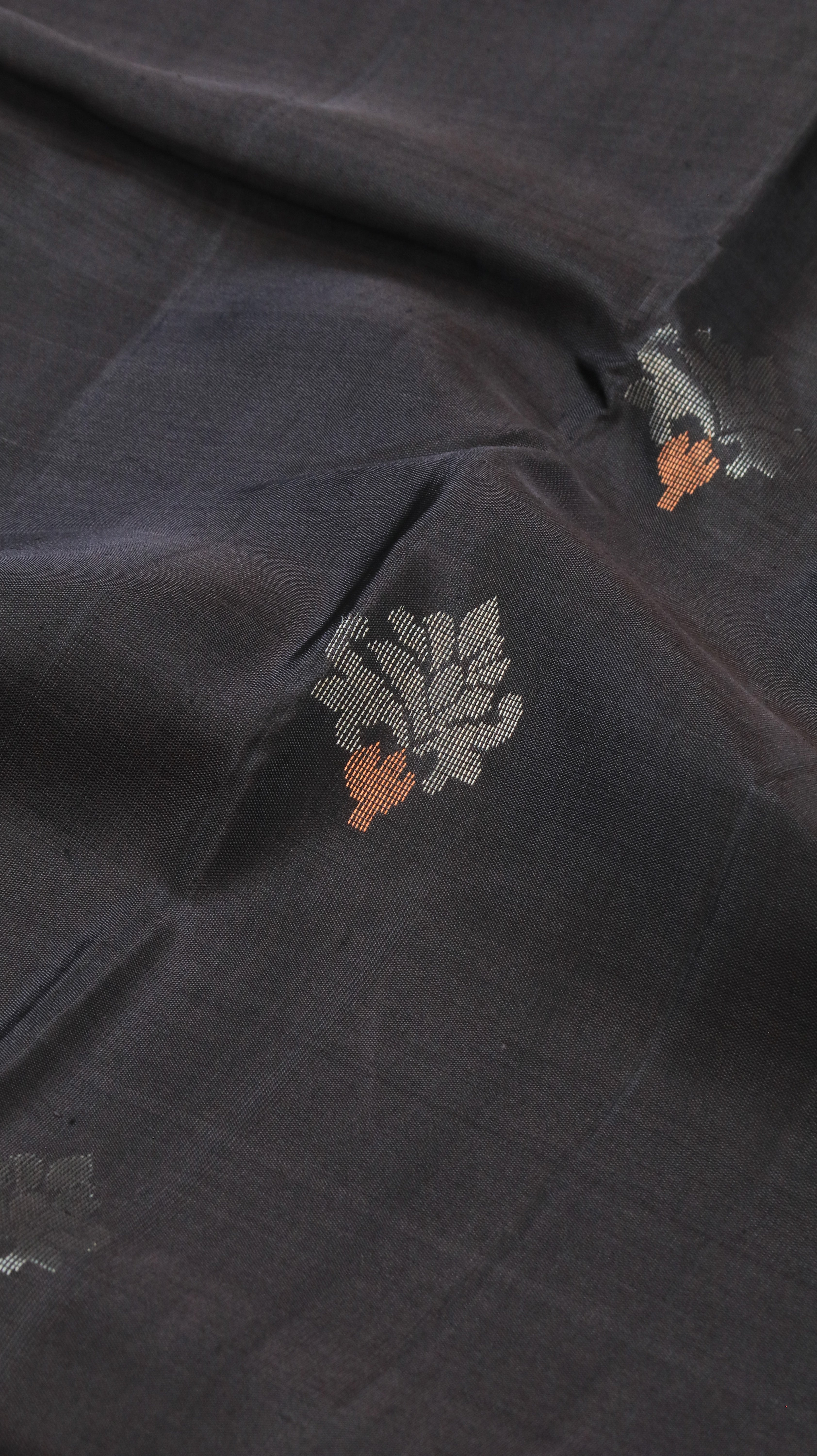 Charcoal Bloom | Kanjivaram