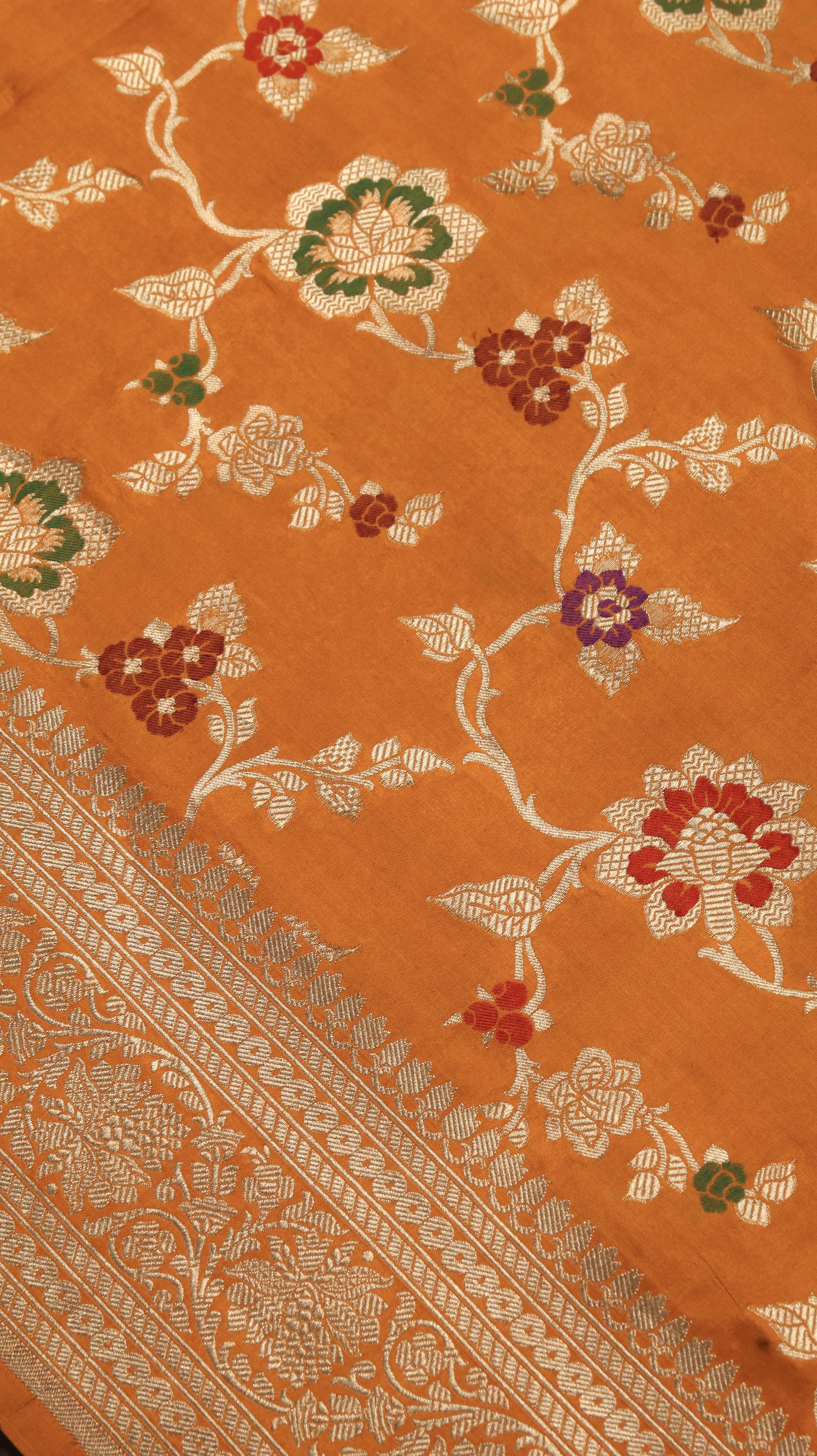 Amber Florale | Banarasi
