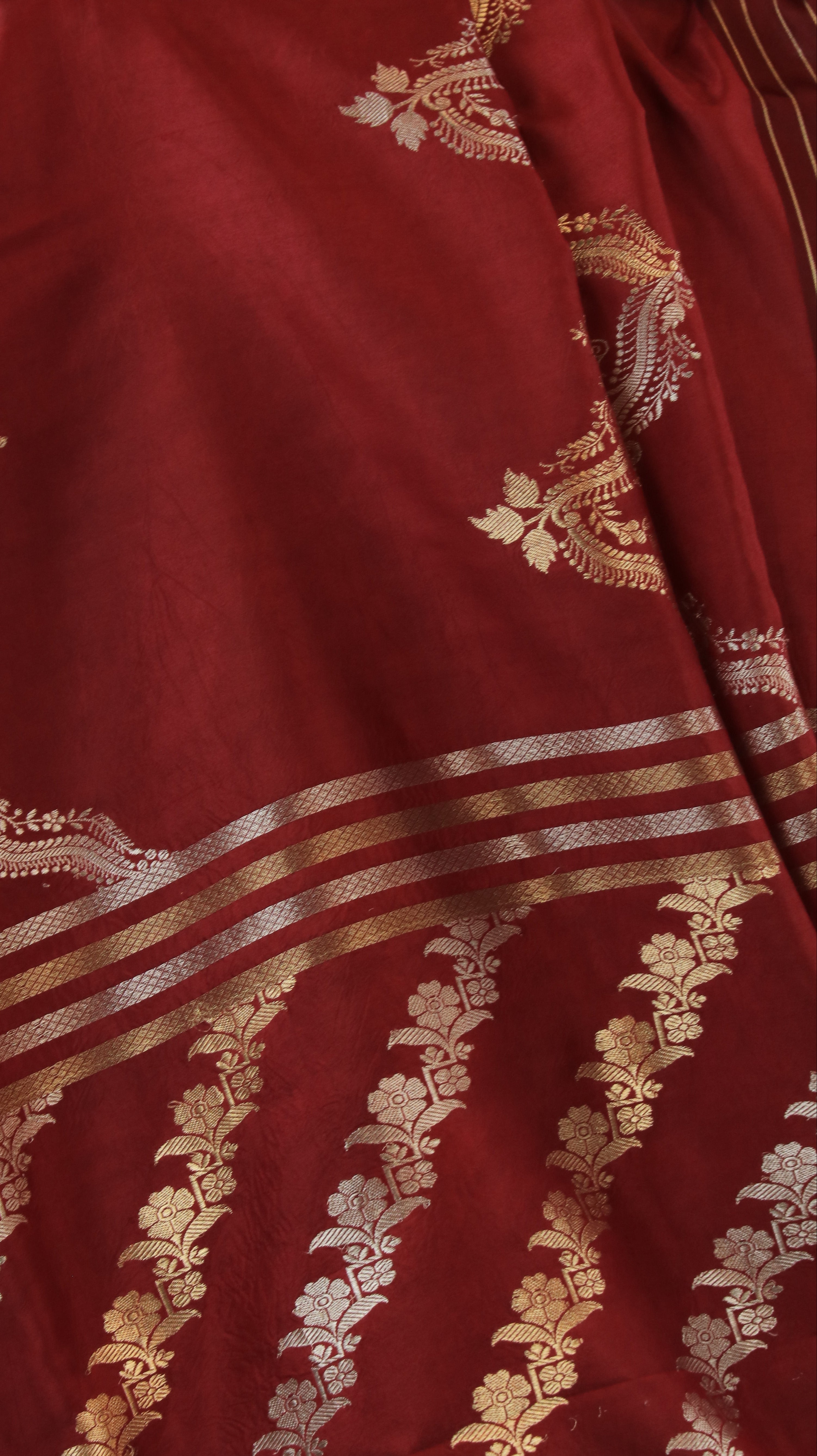 Aarohi Dhara | Banarasi