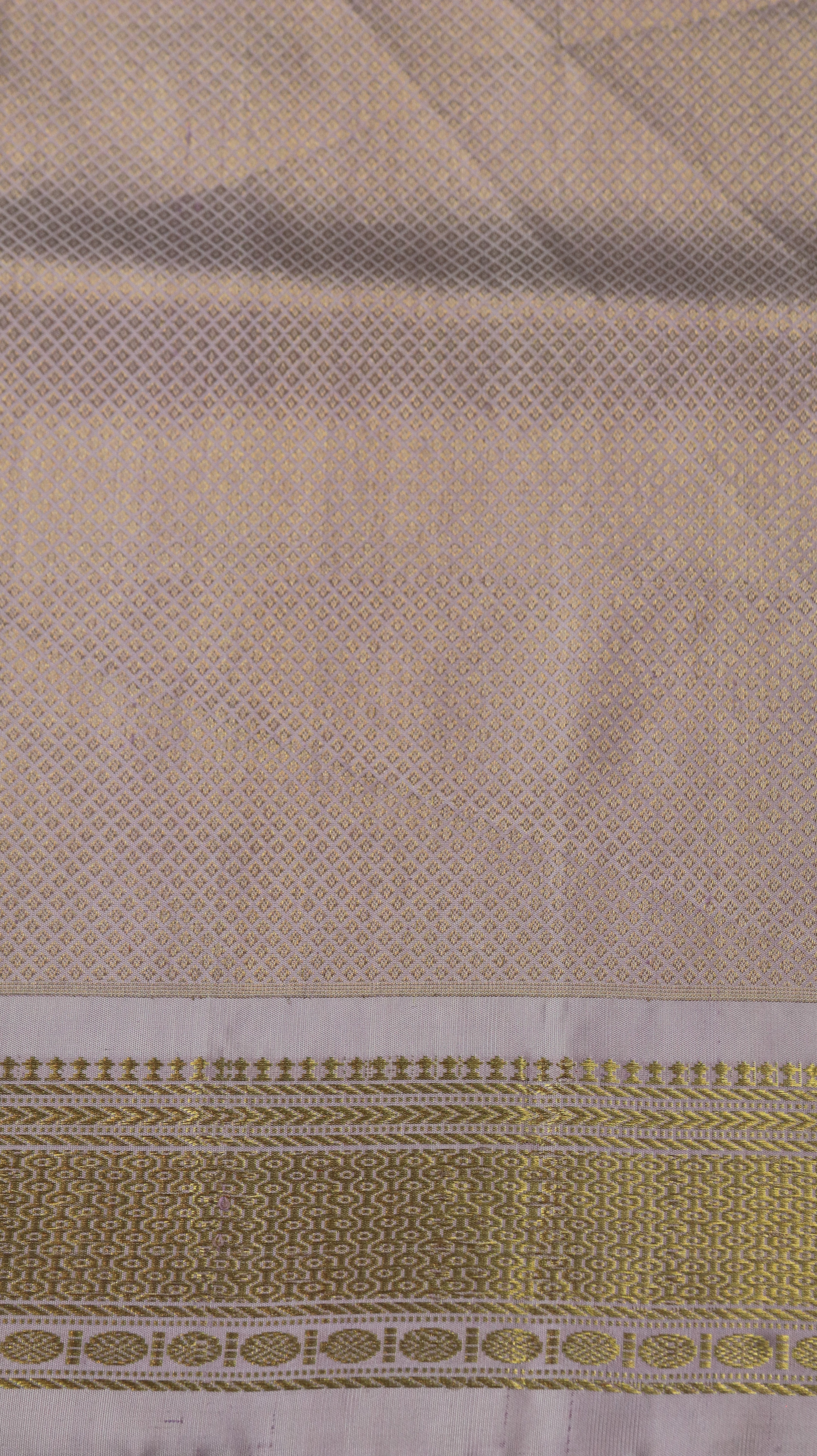 Lilac Varnika | Gadwal
