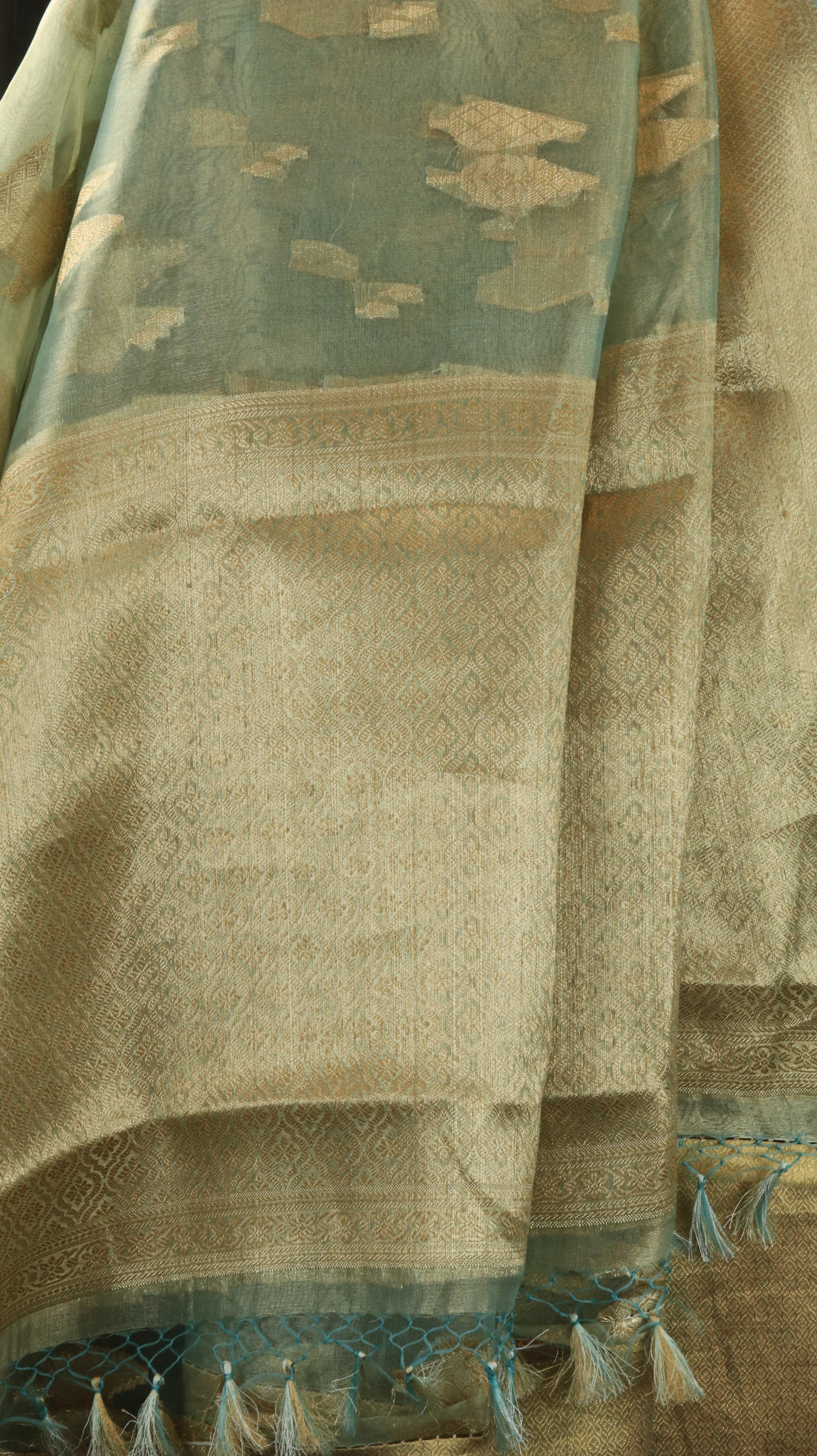 Ocean Bloom | Banarasi Tissue