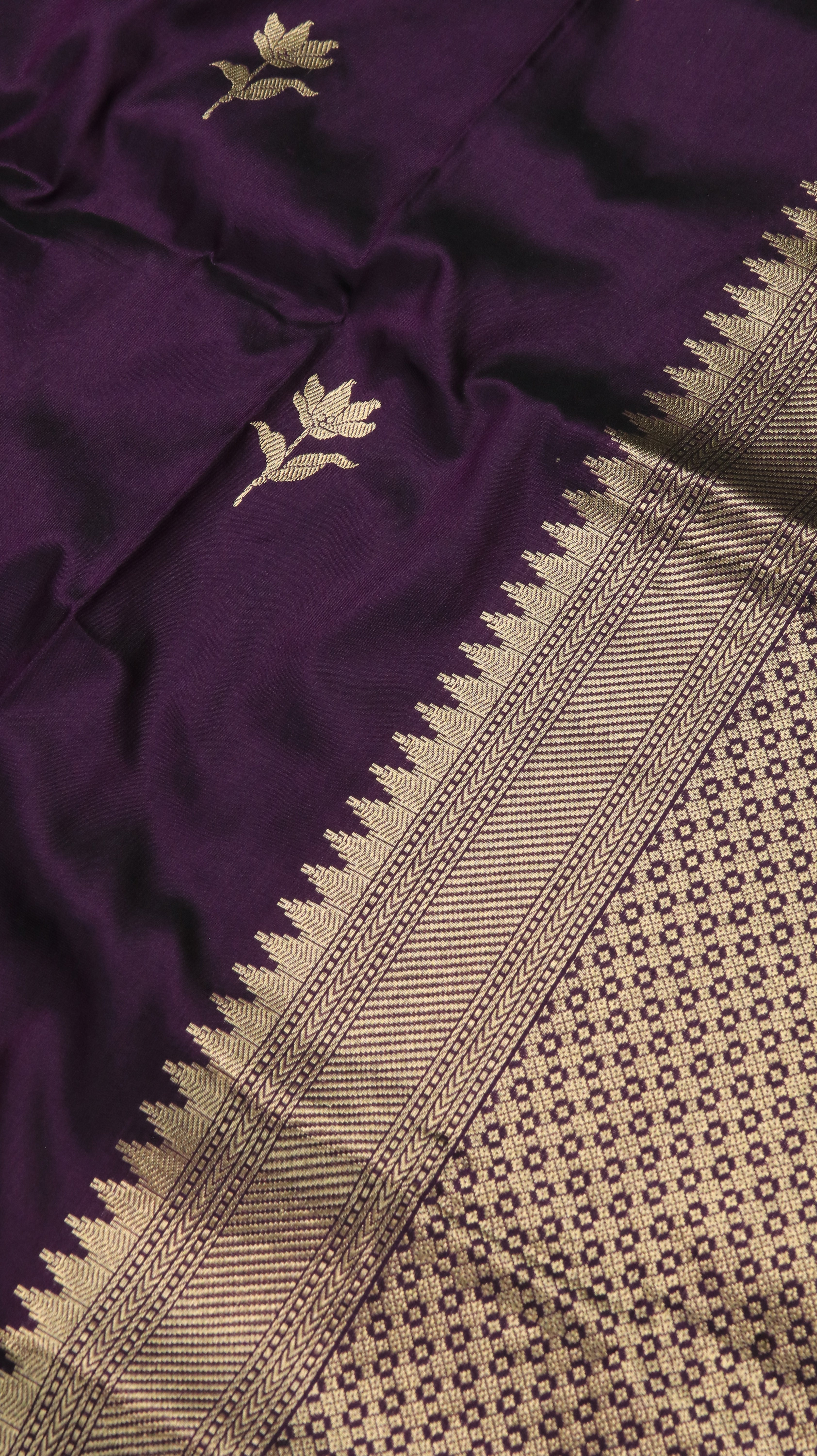 Plum Majesty | Banarasi