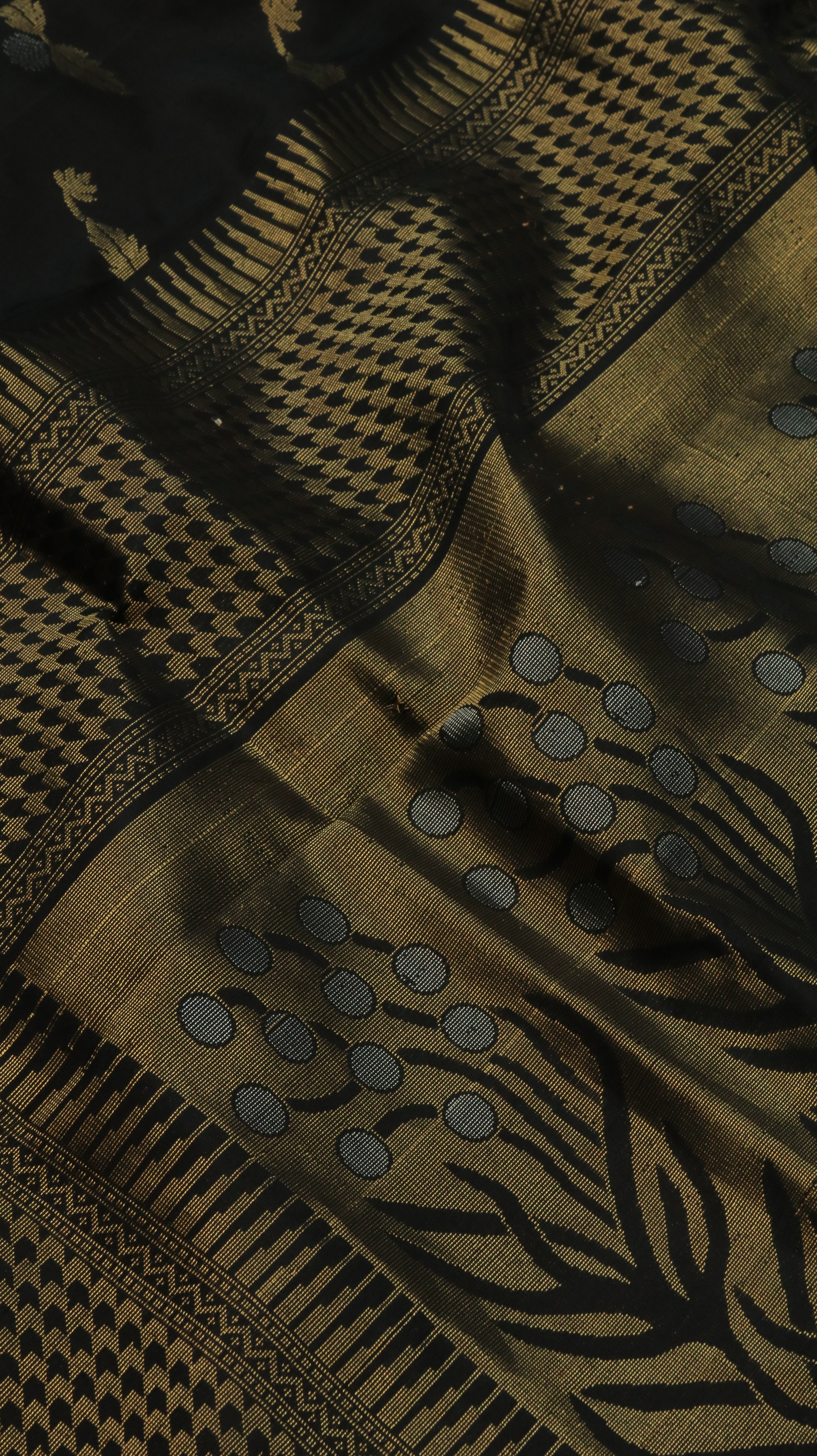Gilded Silence | Kanjivaram