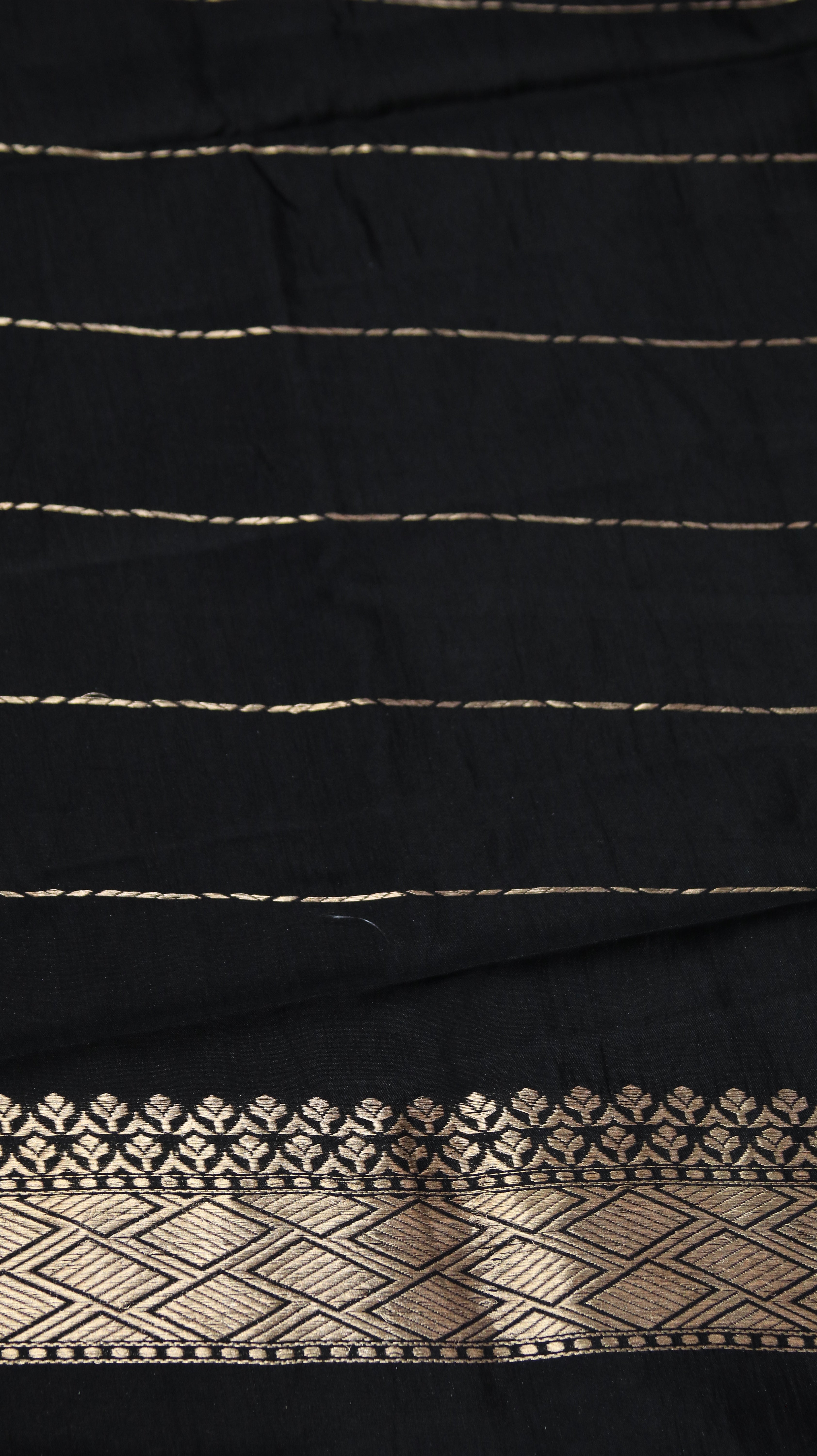 Midnight Aureum | Banarasi