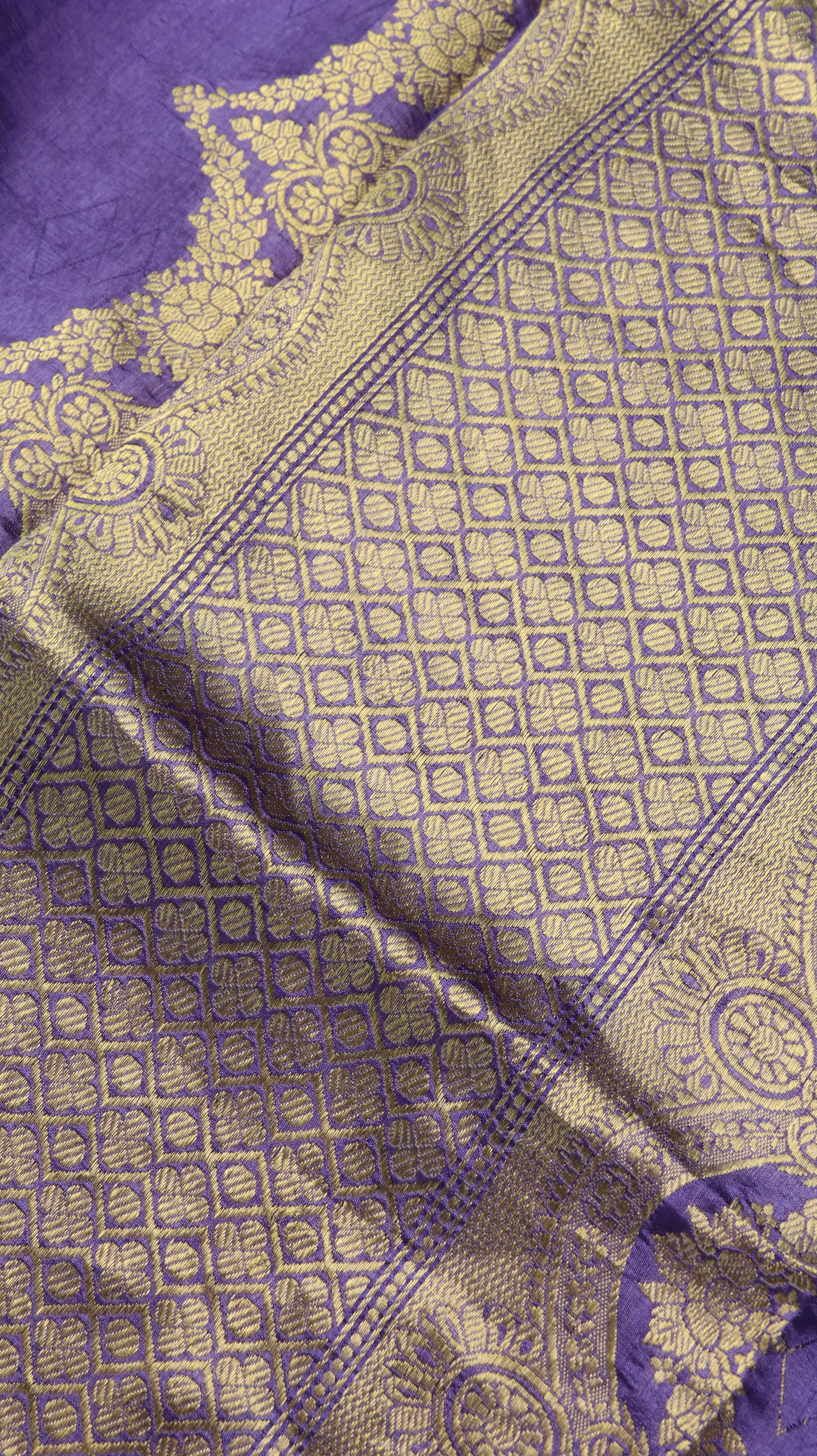 Lilac Empress | Banarasi