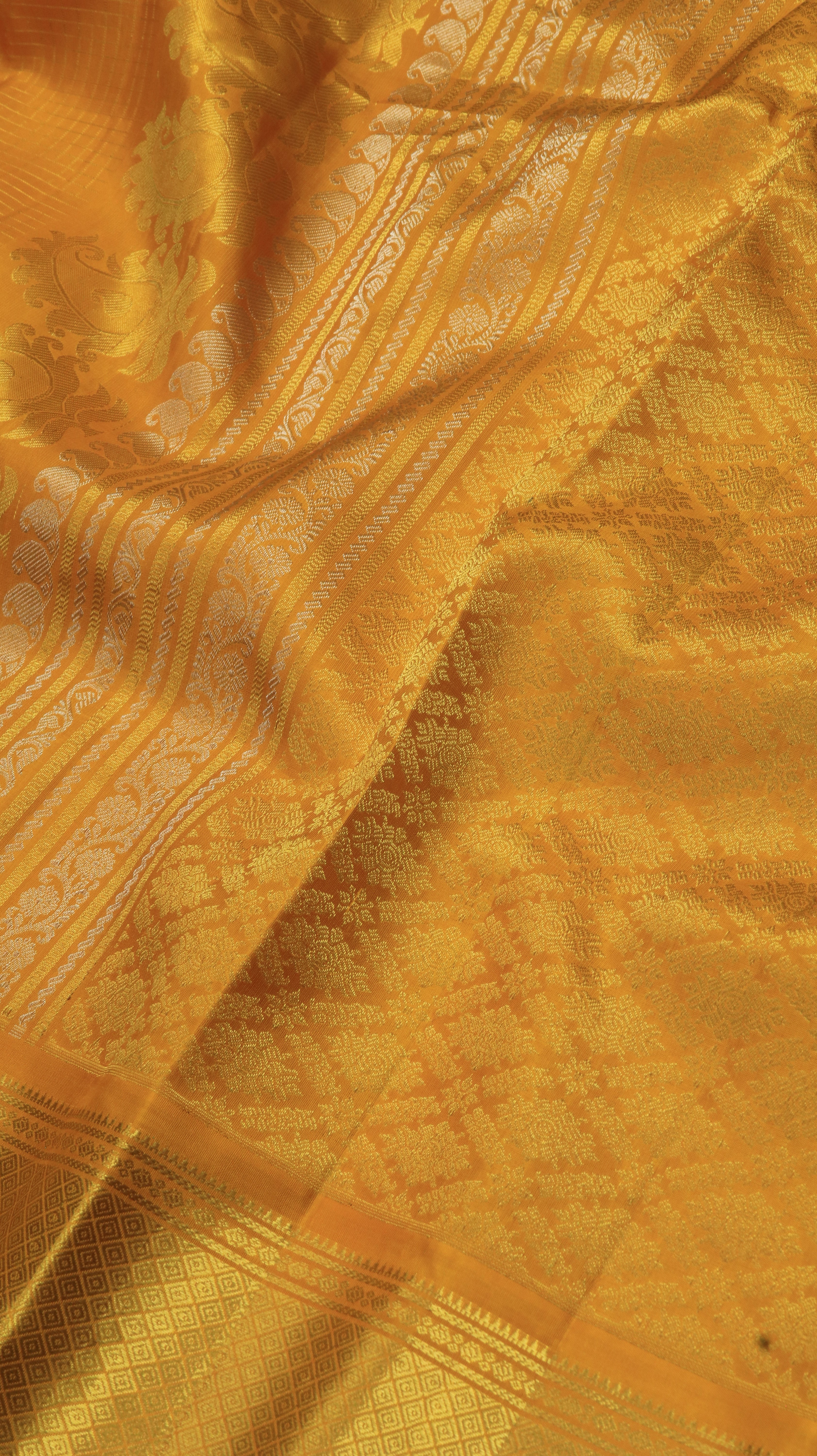 Golden Marigold | Gadwal