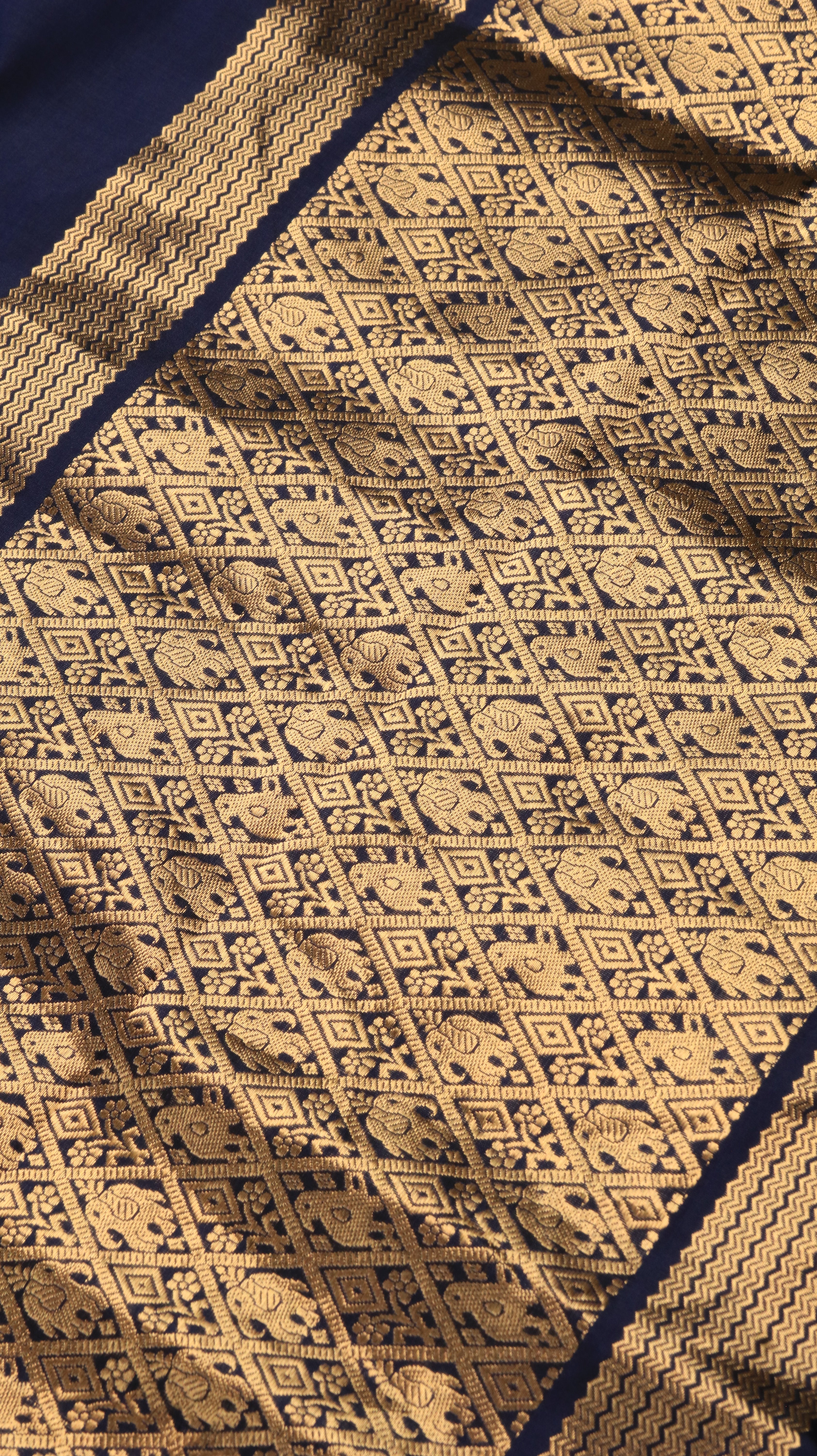 Sapphire Sovereign | Banarasi