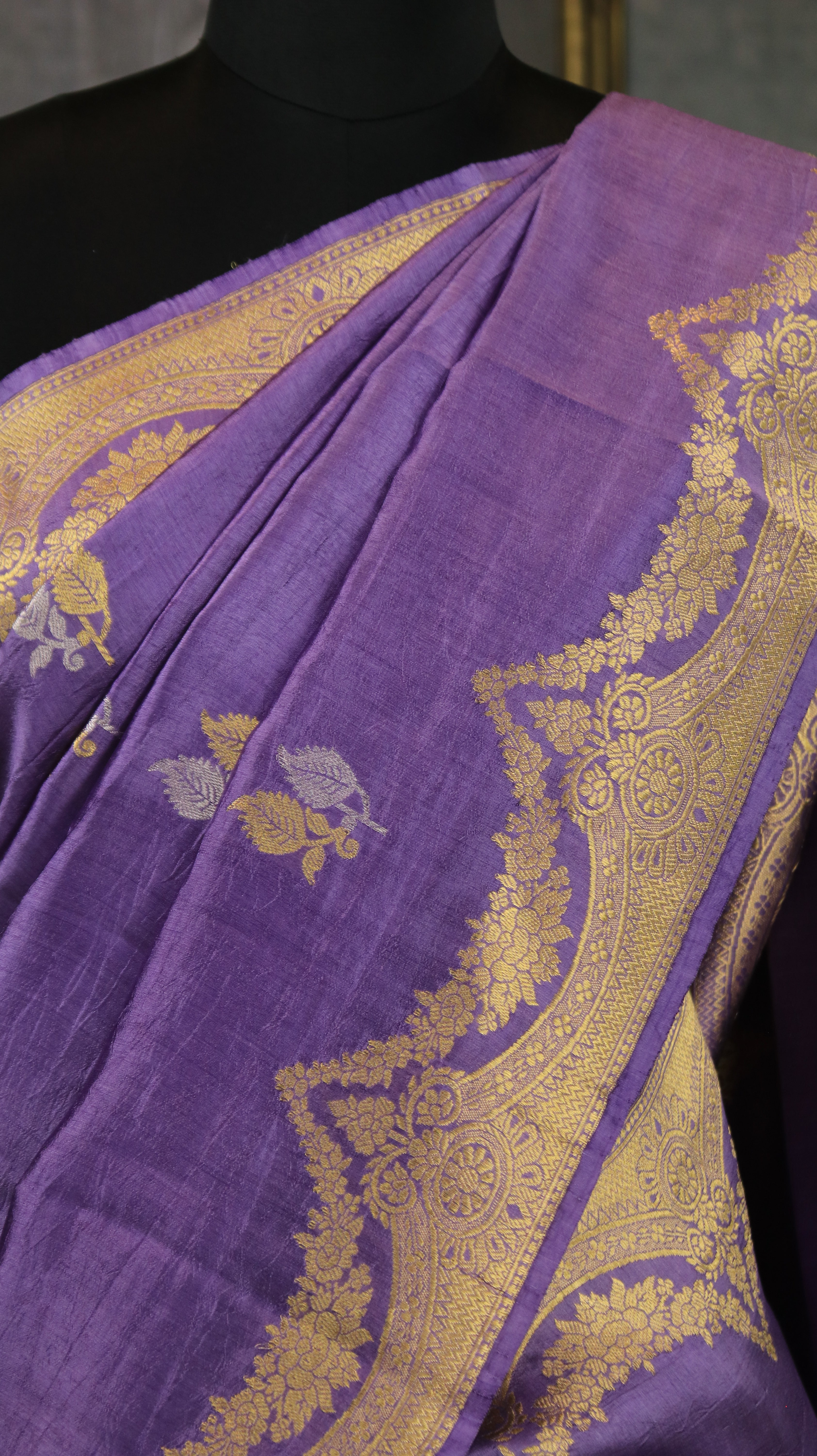 Lilac Empress | Banarasi