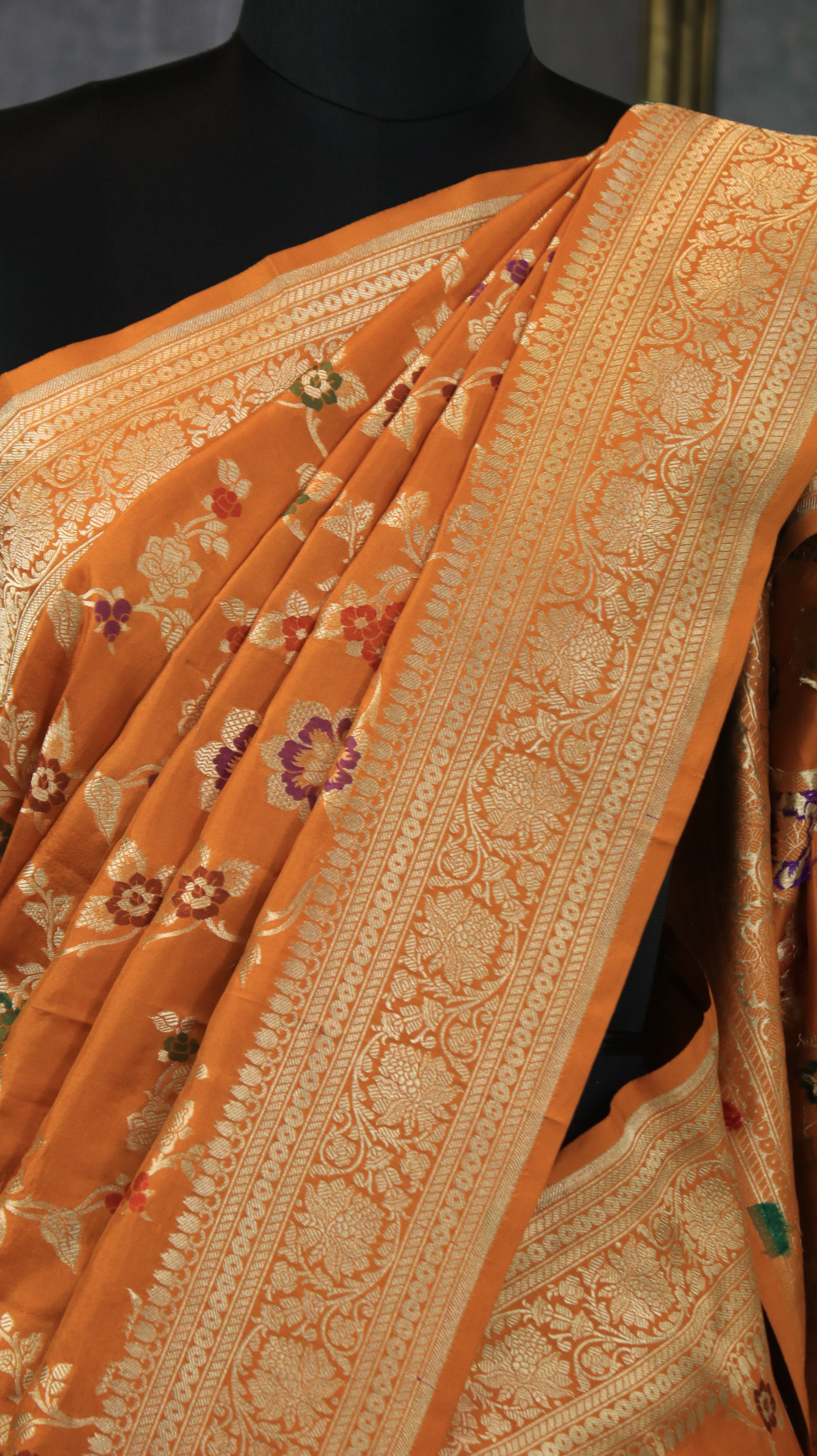 Amber Florale | Banarasi