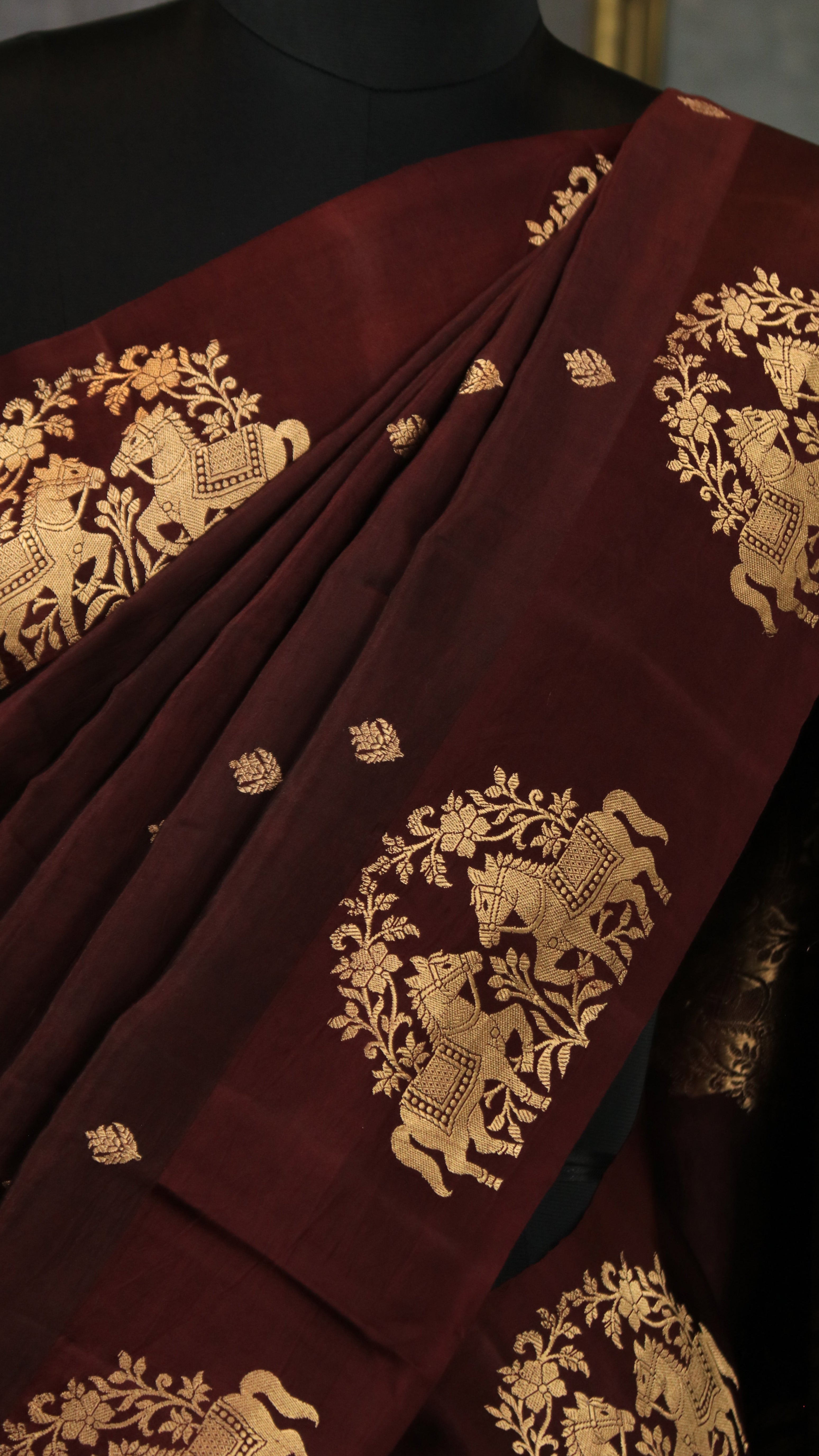 Vintara | Banarasi