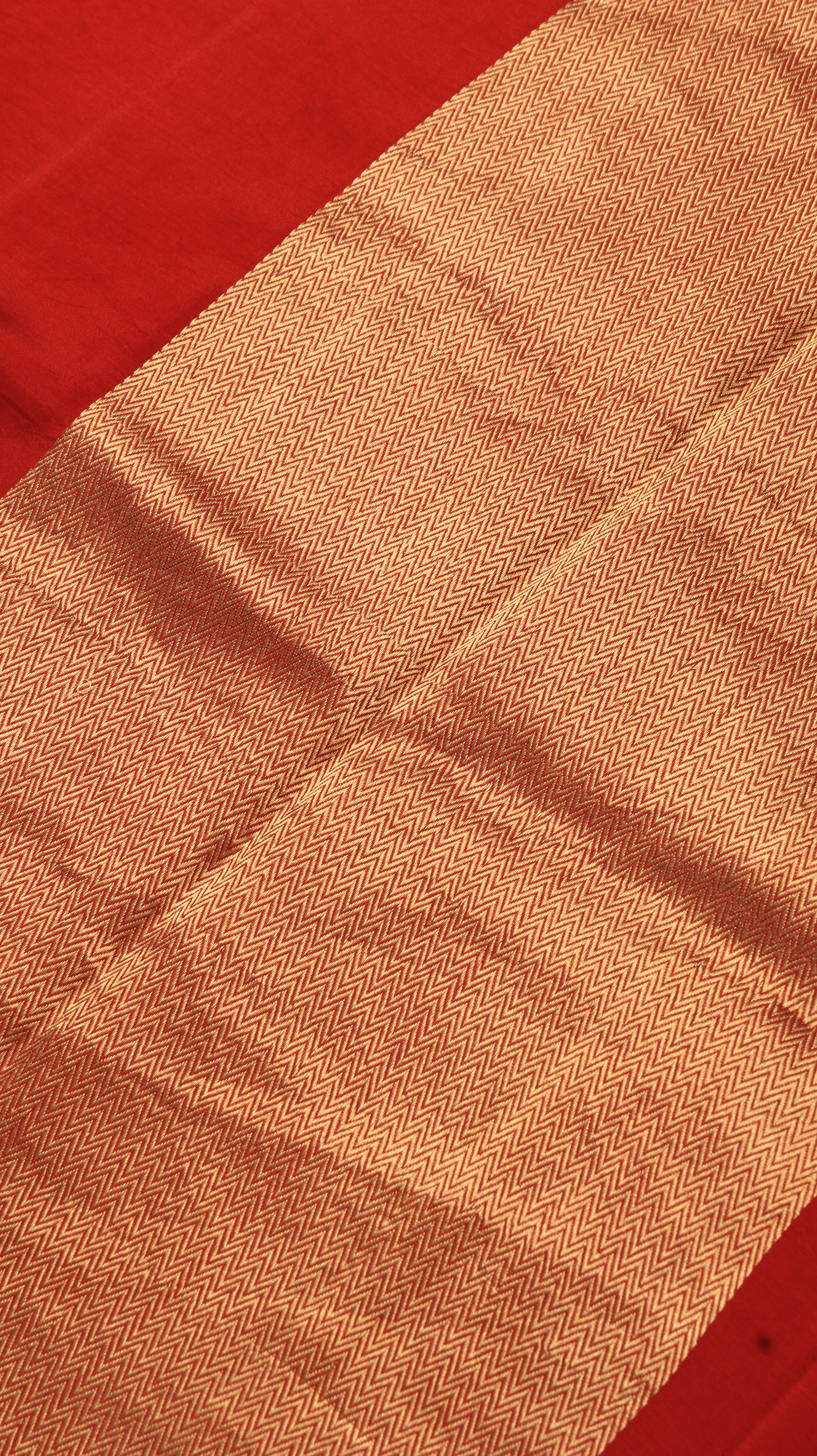 Red Opulence | Banarasi