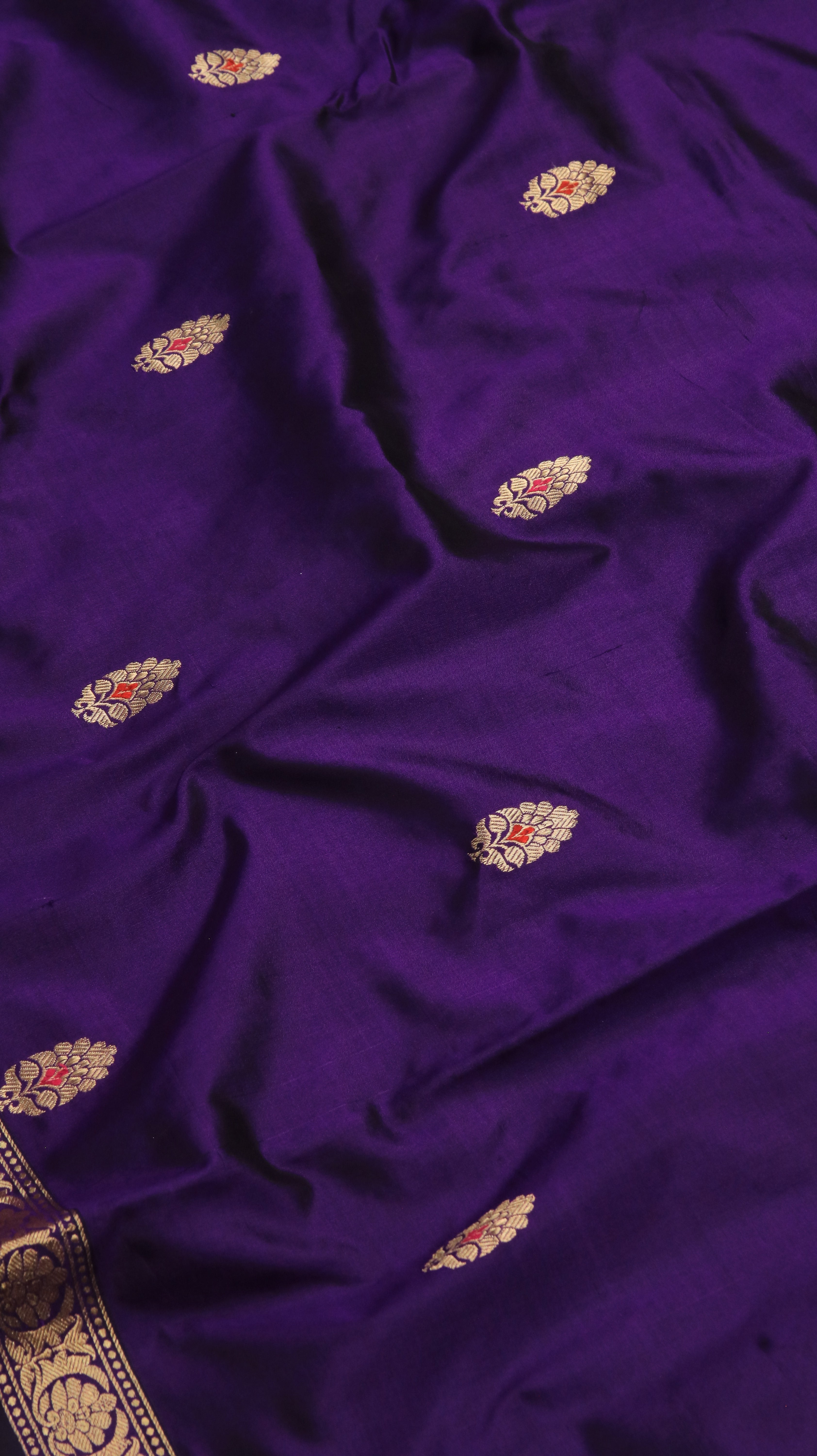 Violet Sovereign | Banarasi
