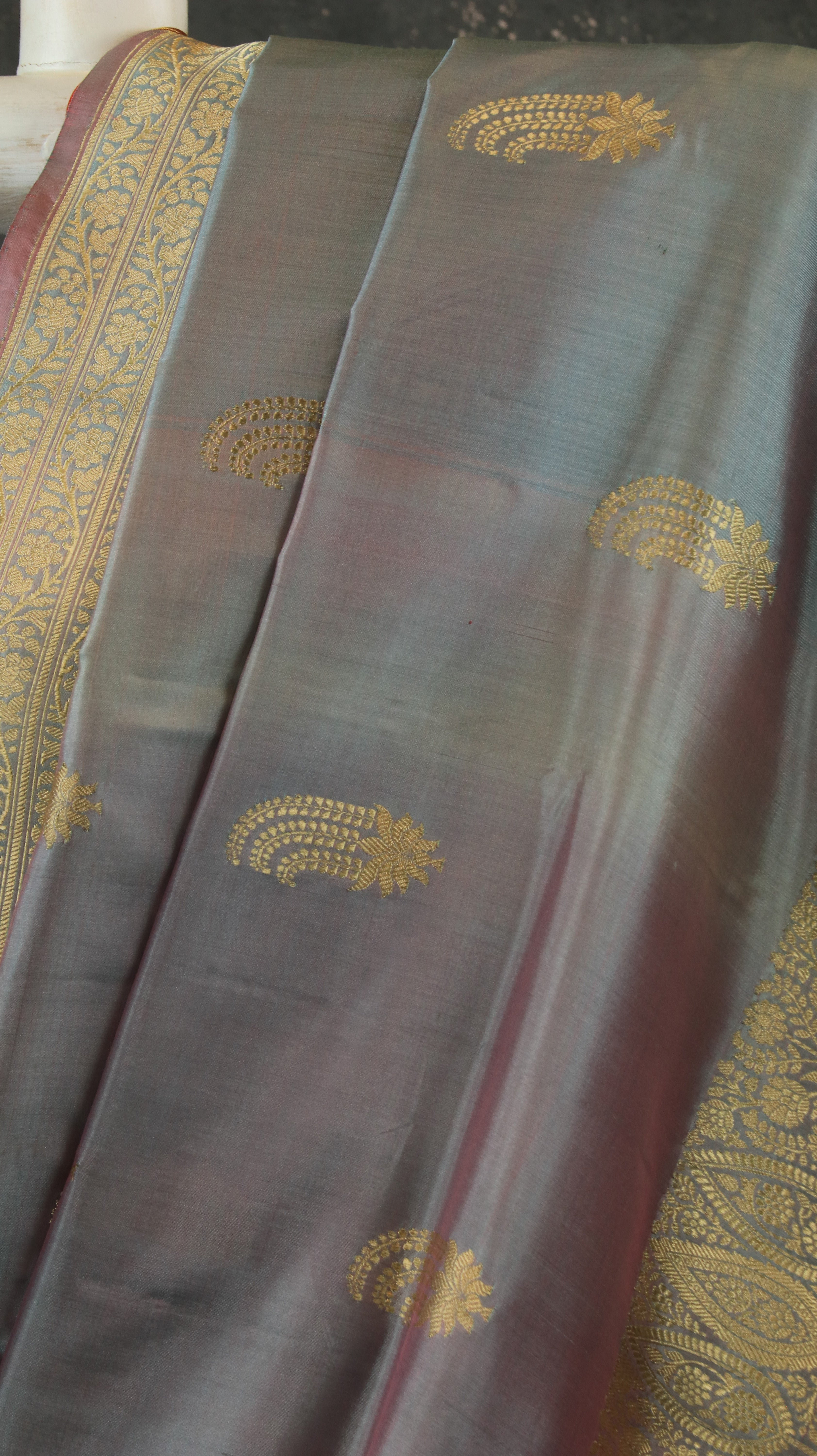 Dusky Dewdrop | Banarasi