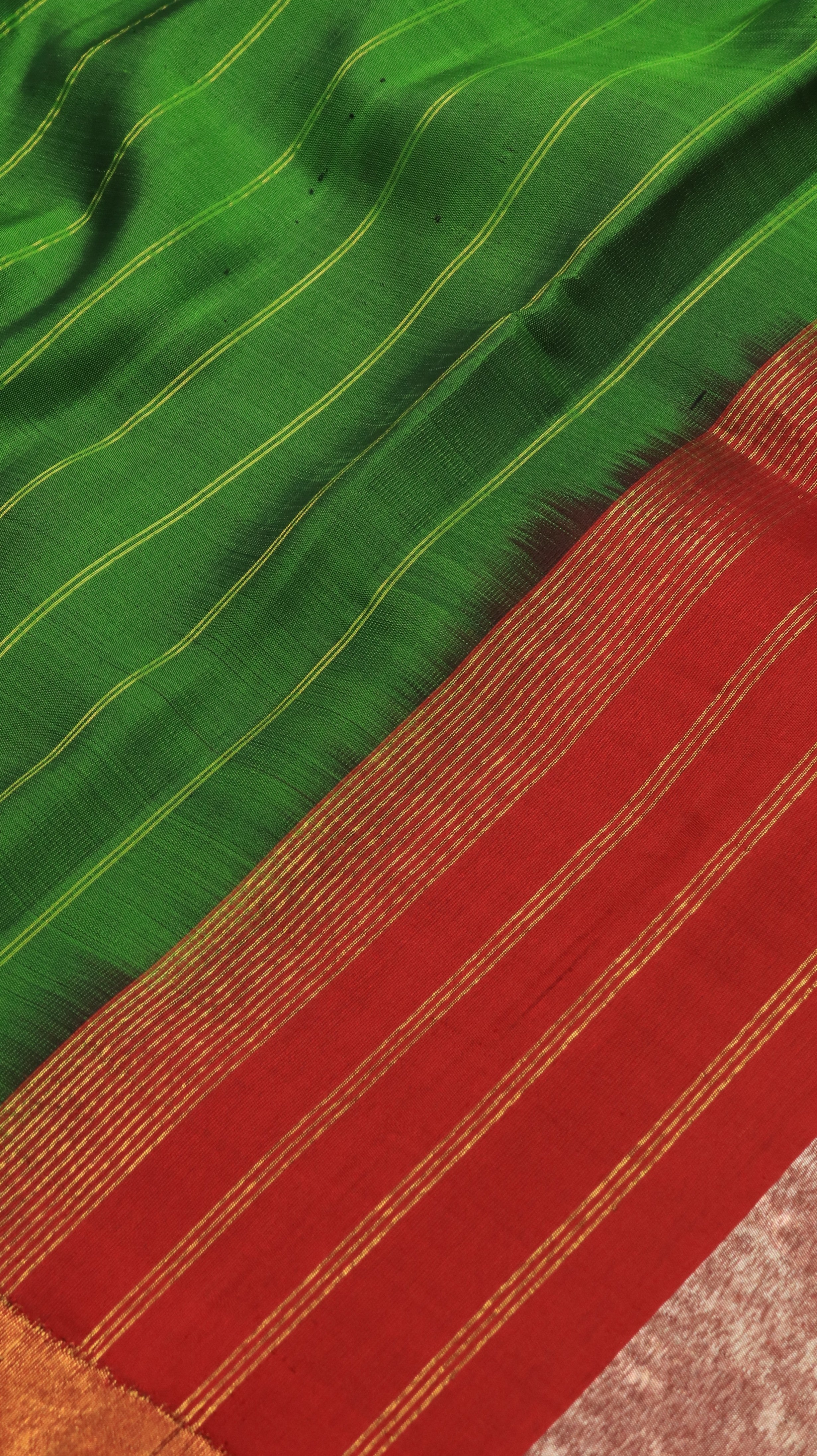 Emerald Ember | Gadwal