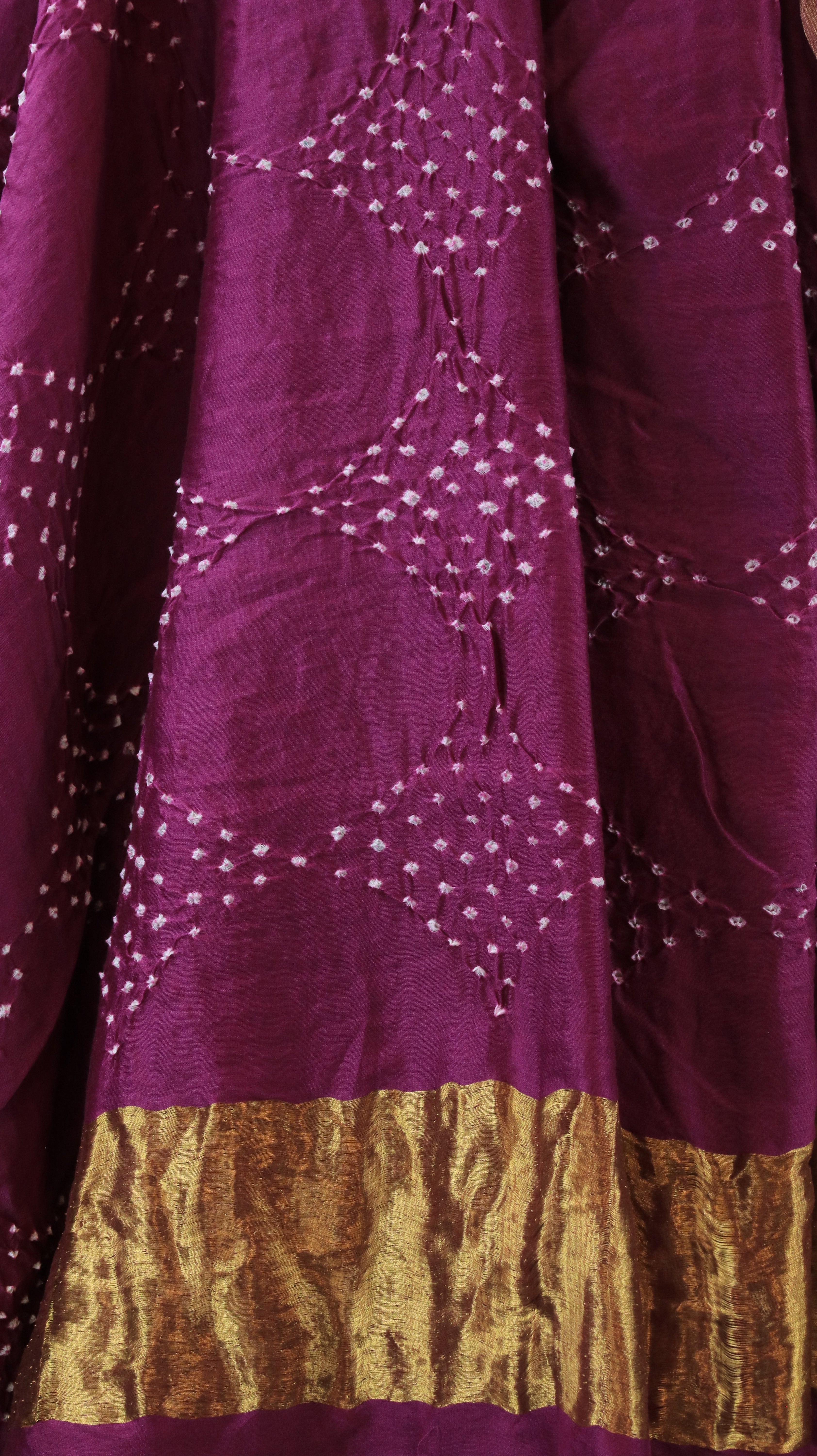 Plum Petals | Bandhani