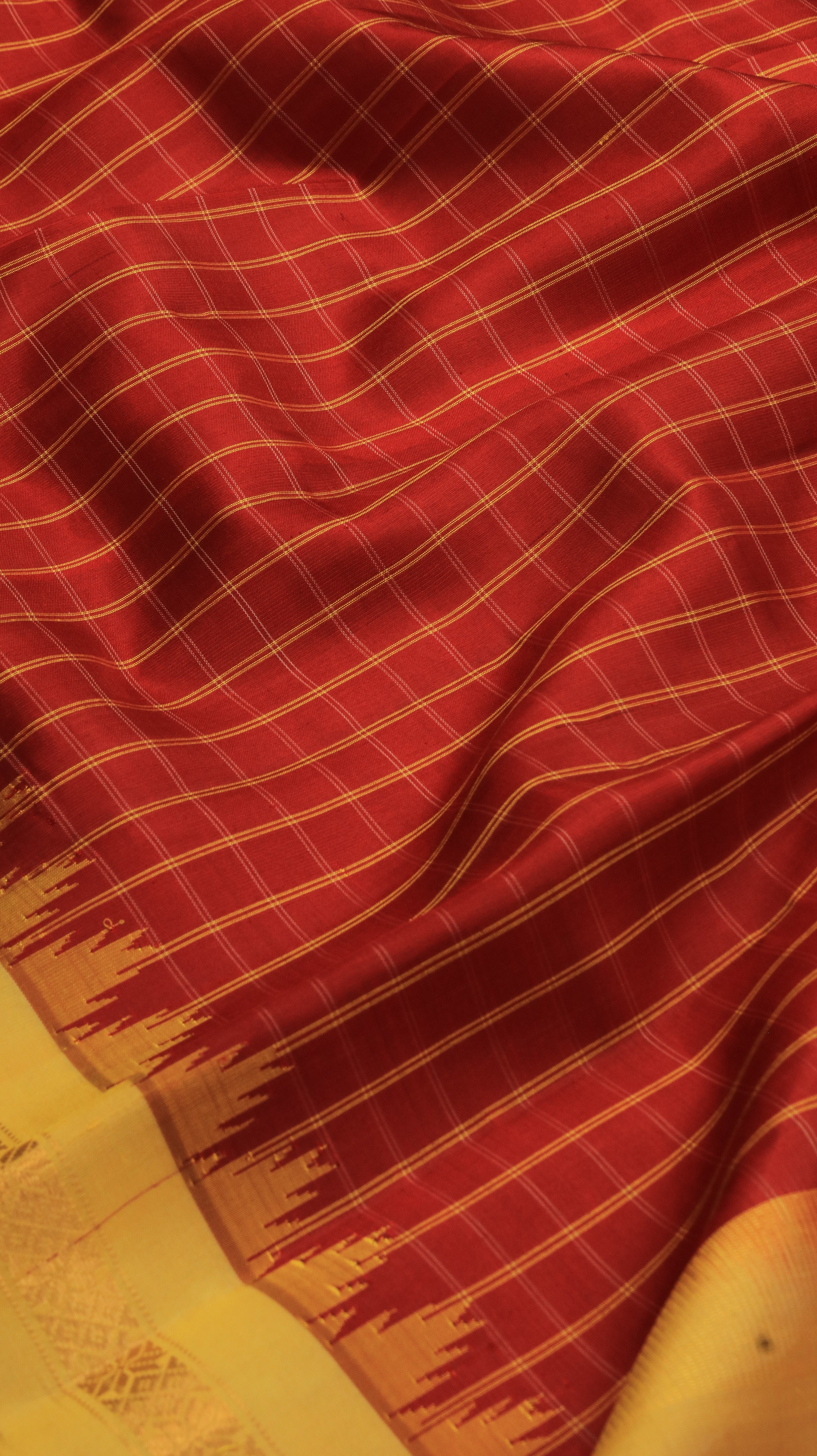Vermilion Grace | Gadwal
