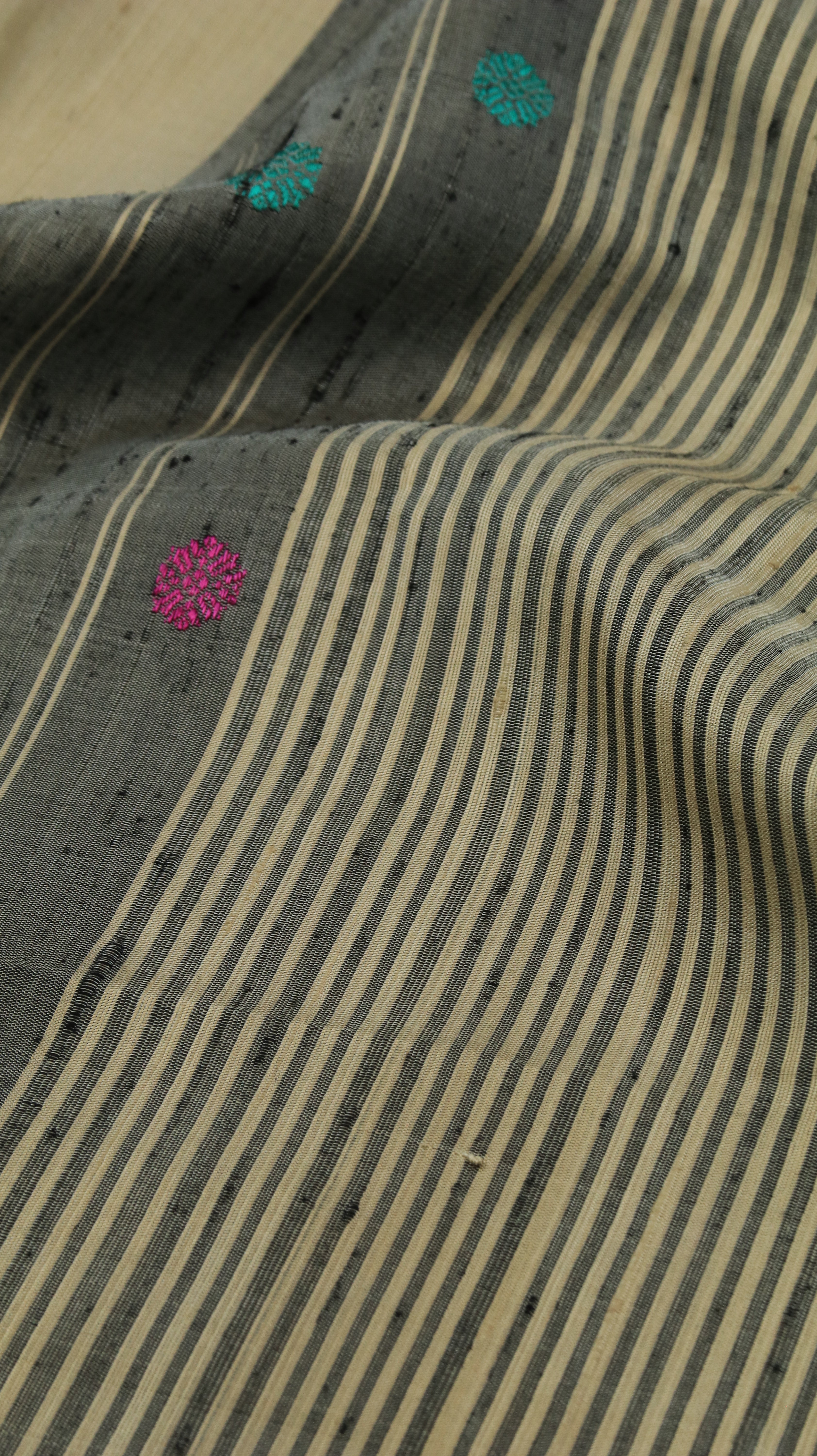 Grey Ember | Gadwal