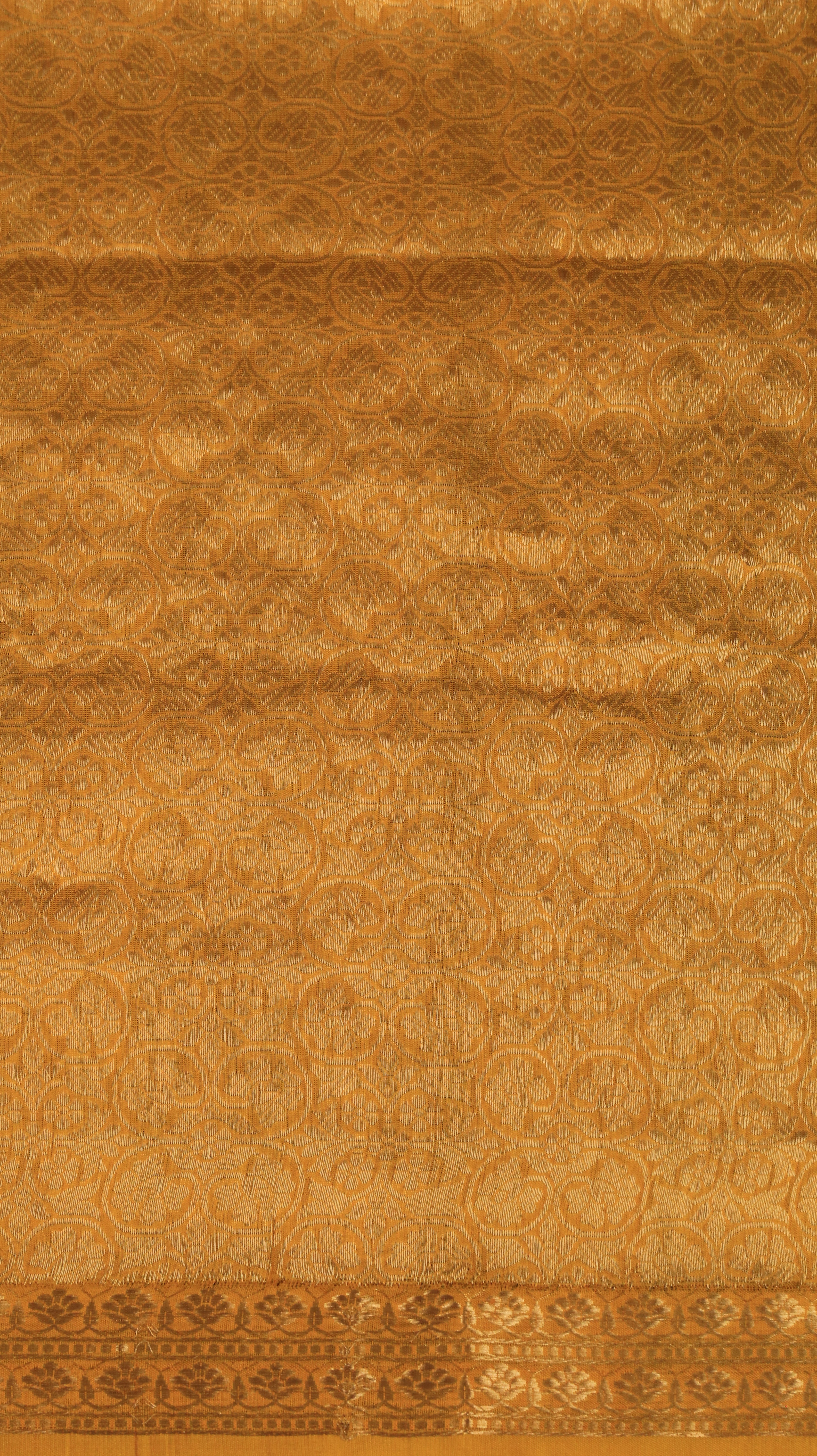 Haldi Glow | Banarasi