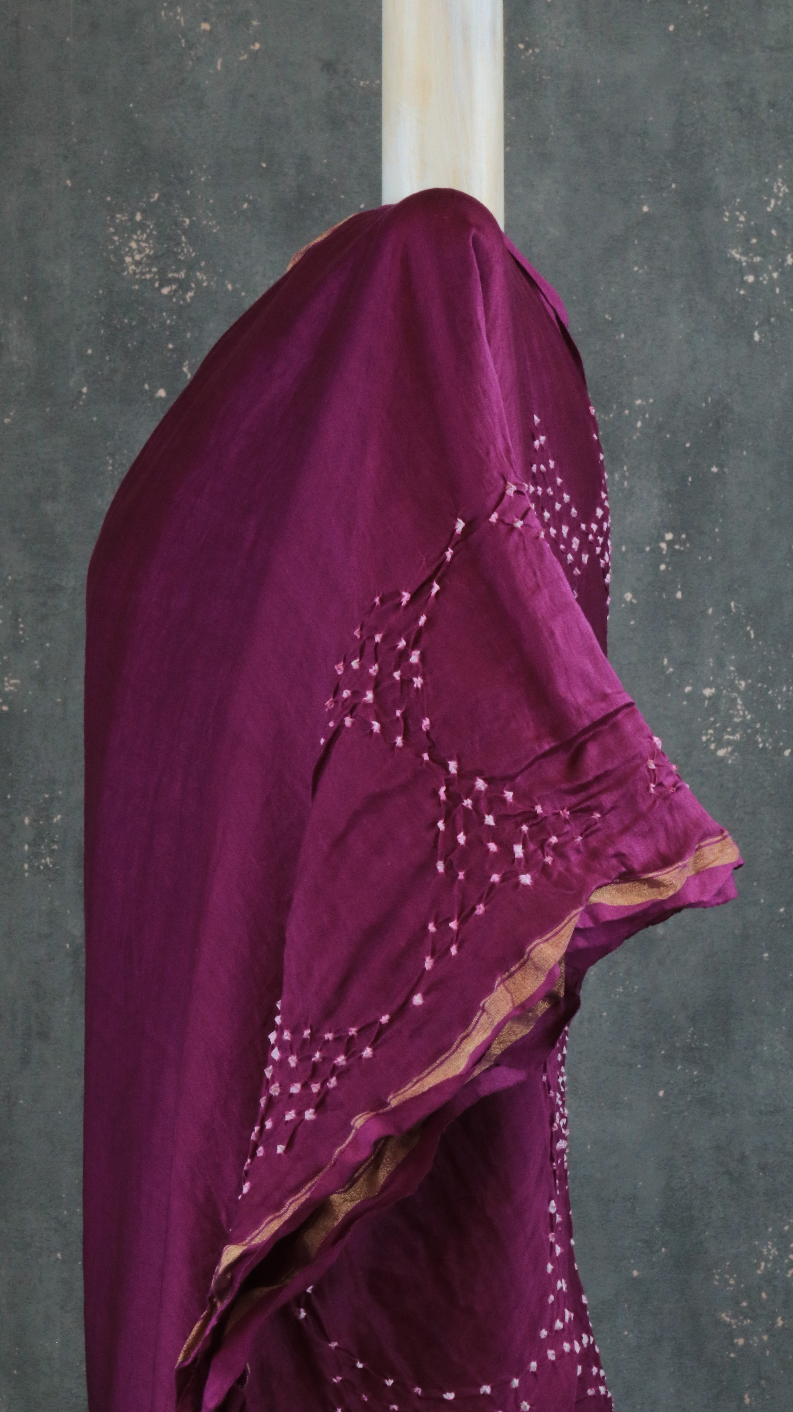 Plum Petals | Bandhani