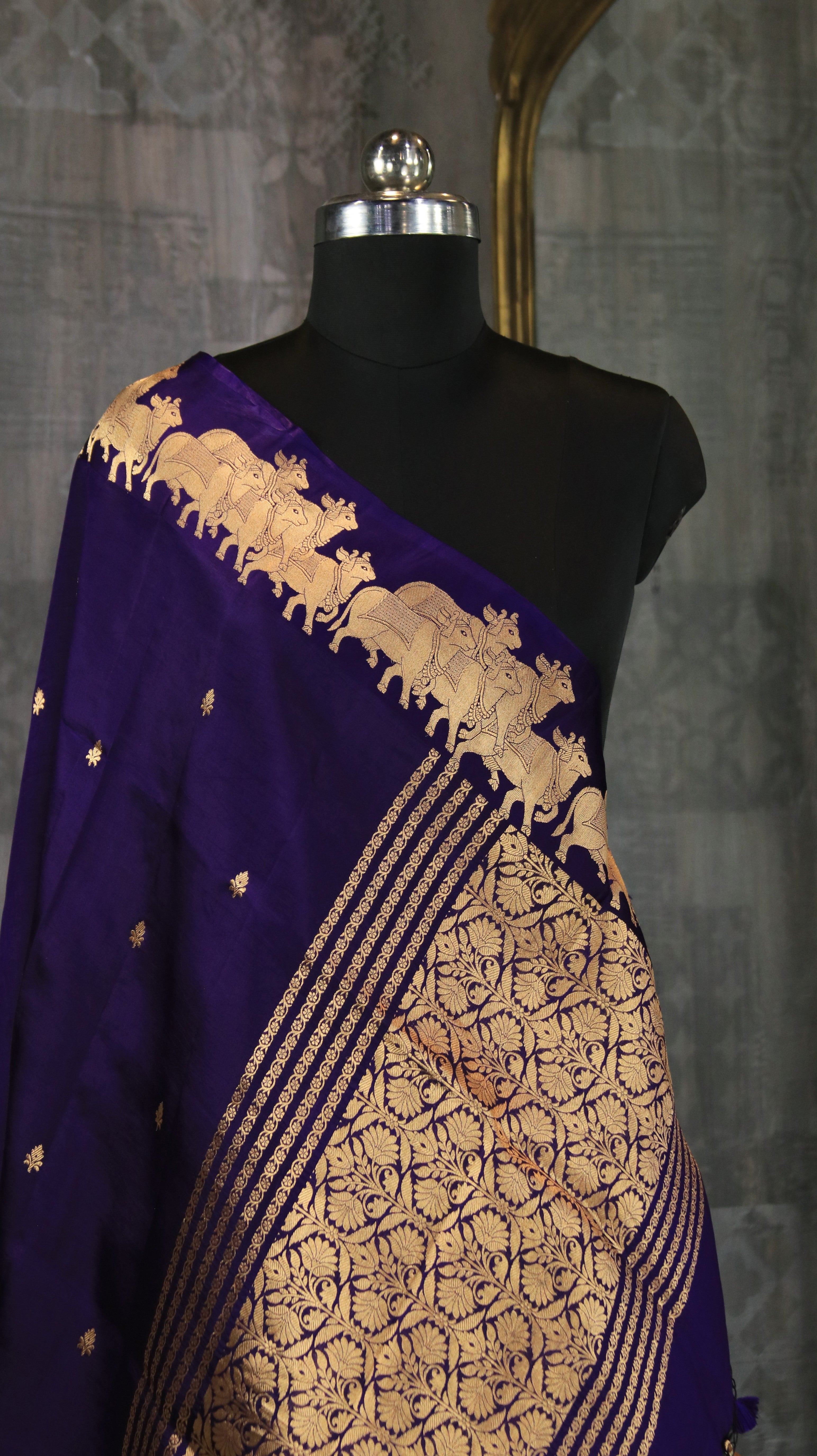 Indigo Majesty | Banarasi