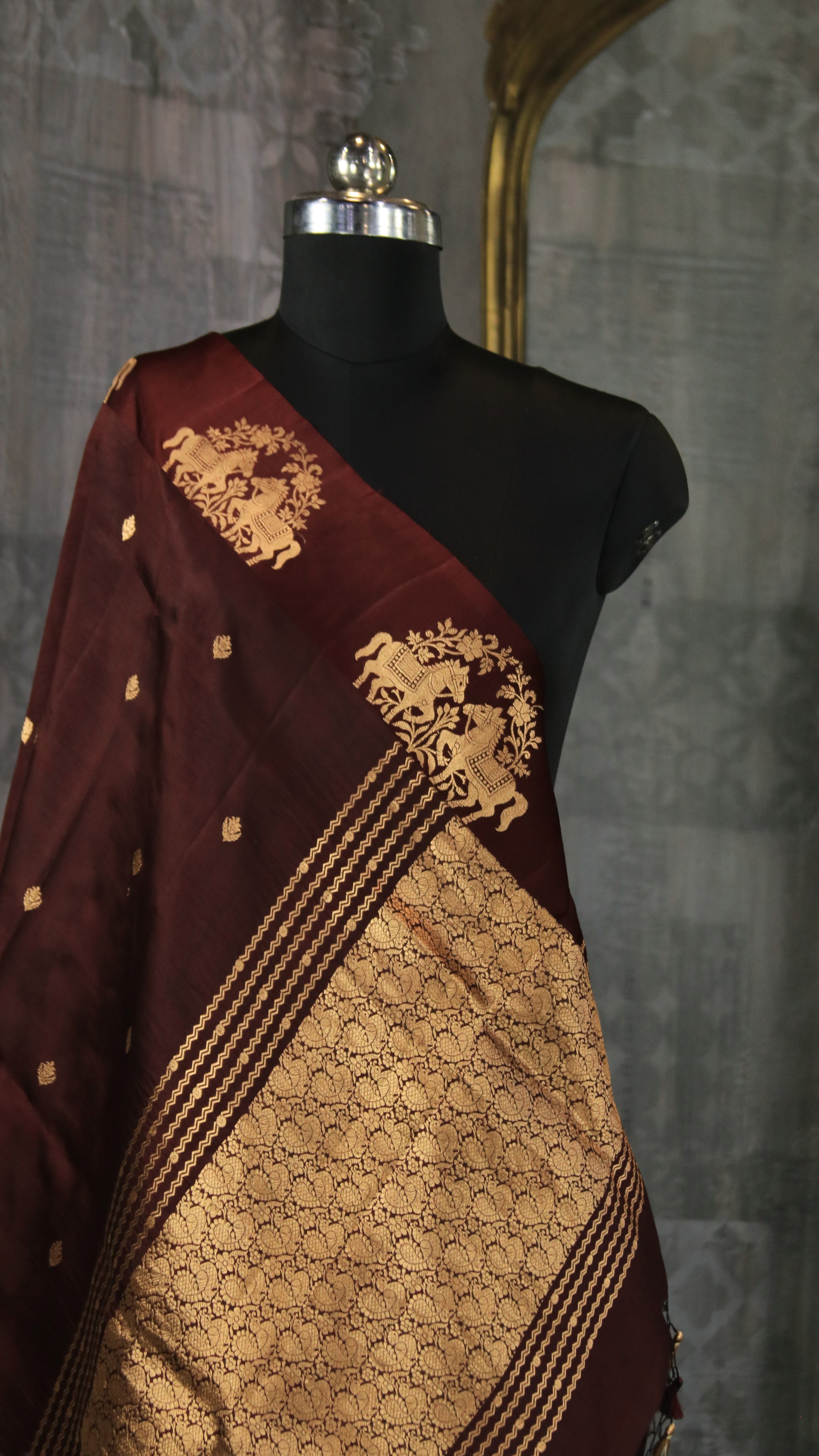 Vintara | Banarasi