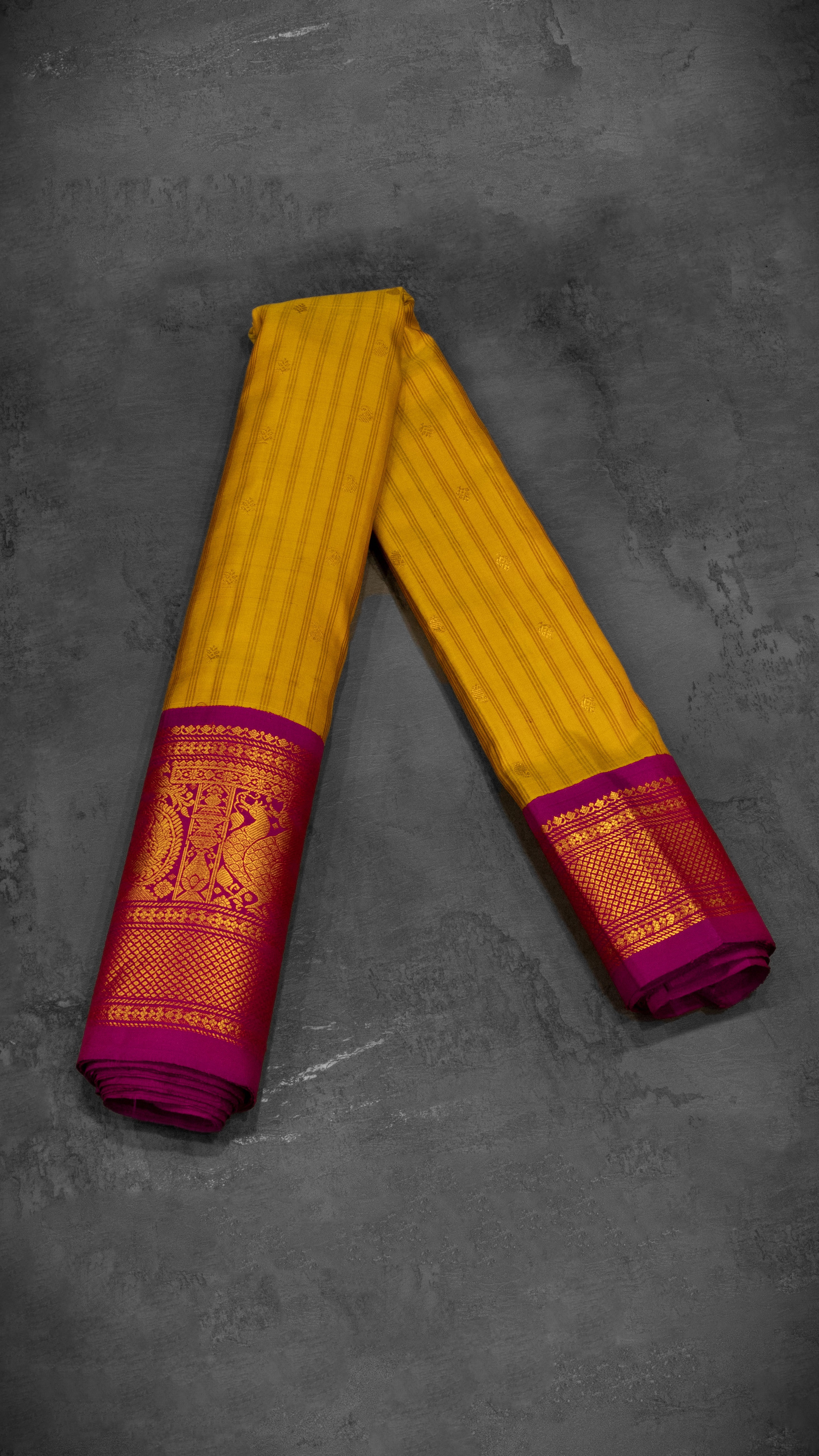 Kanaka Mayura | Gadwal