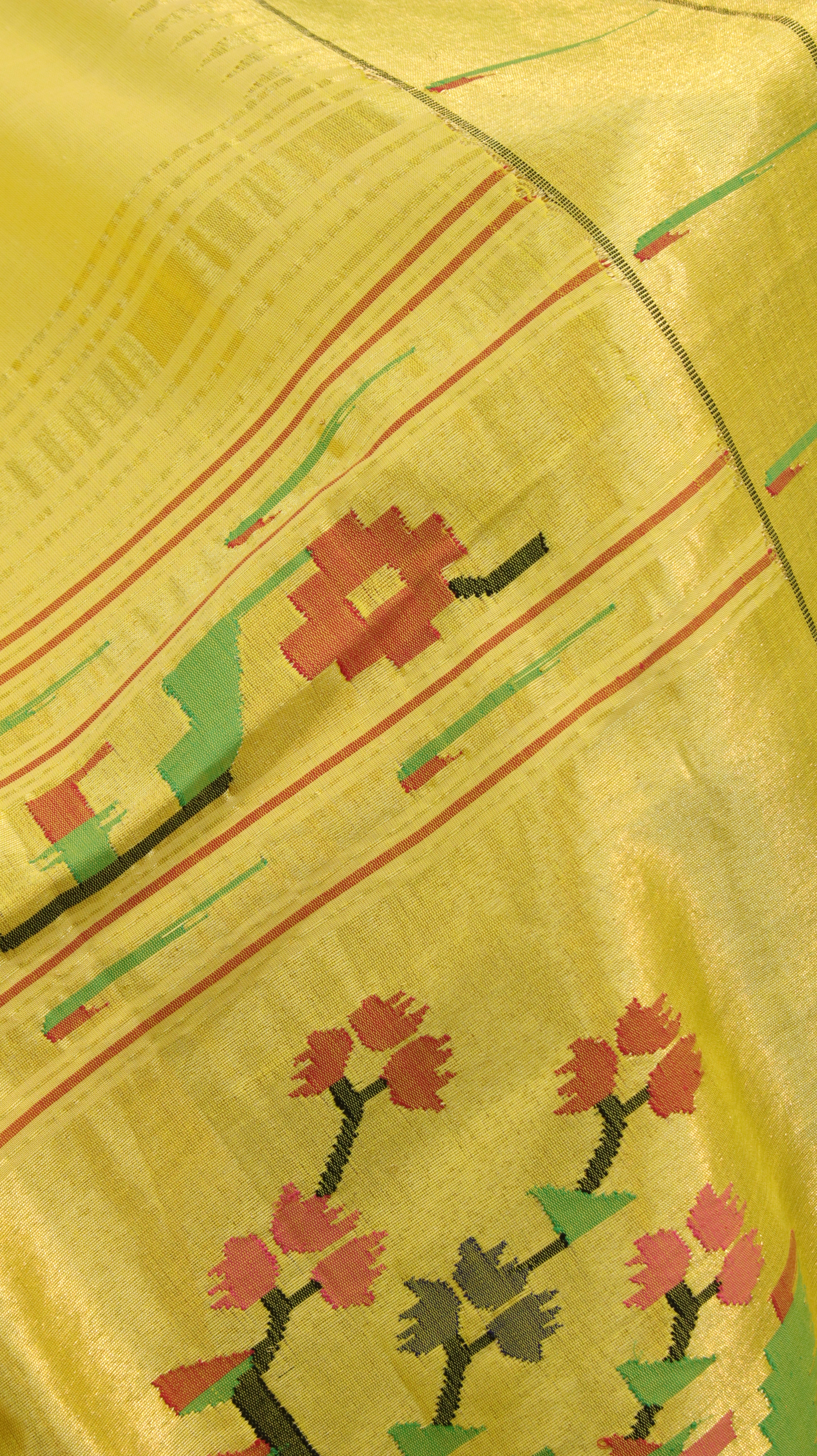 Kanchan Haldi | Paithani