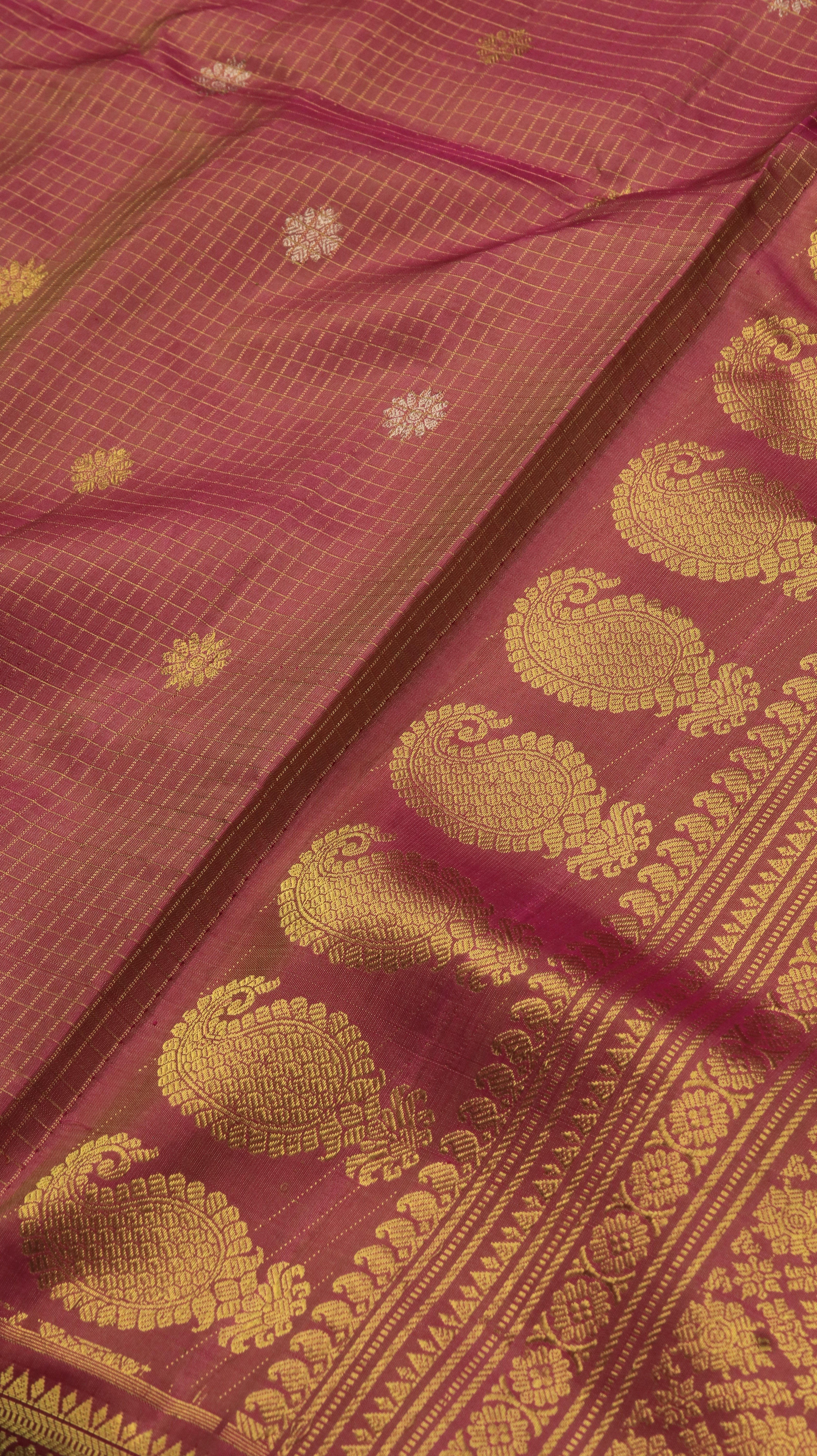 Gulnaar Grace | Gadwal