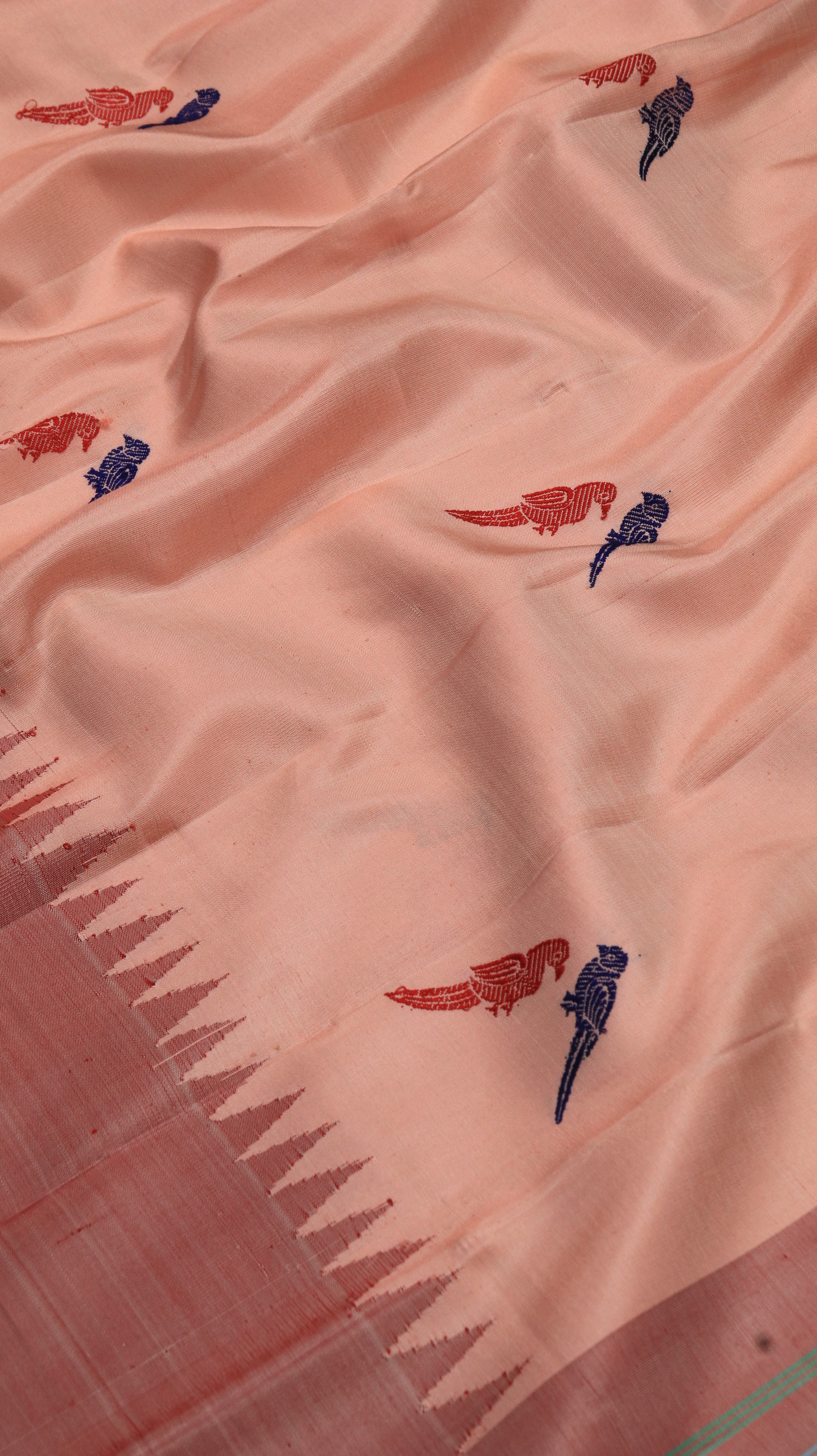 Rosella Reverie | Gadwal