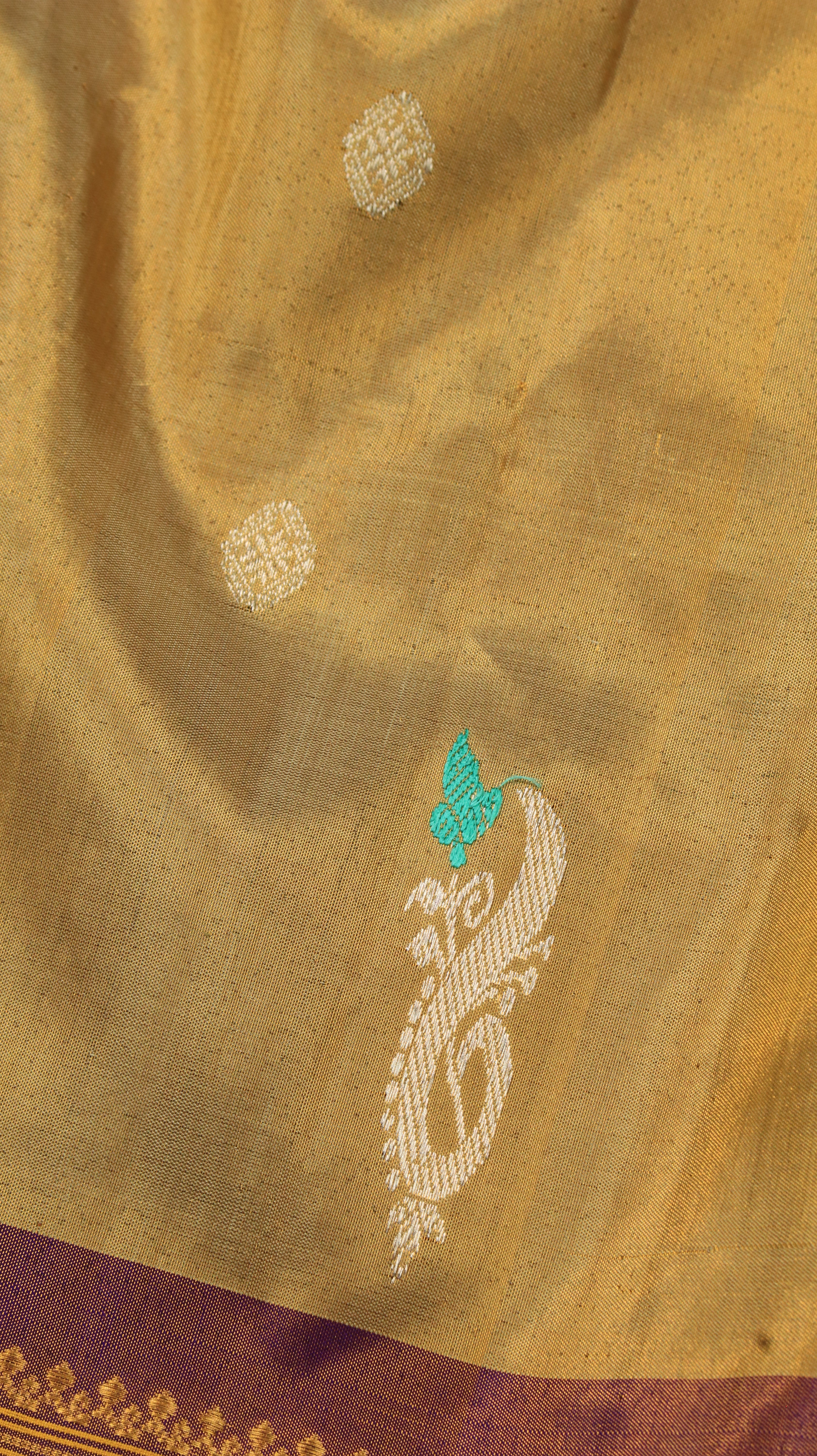 Svarna Veil | Gadwal