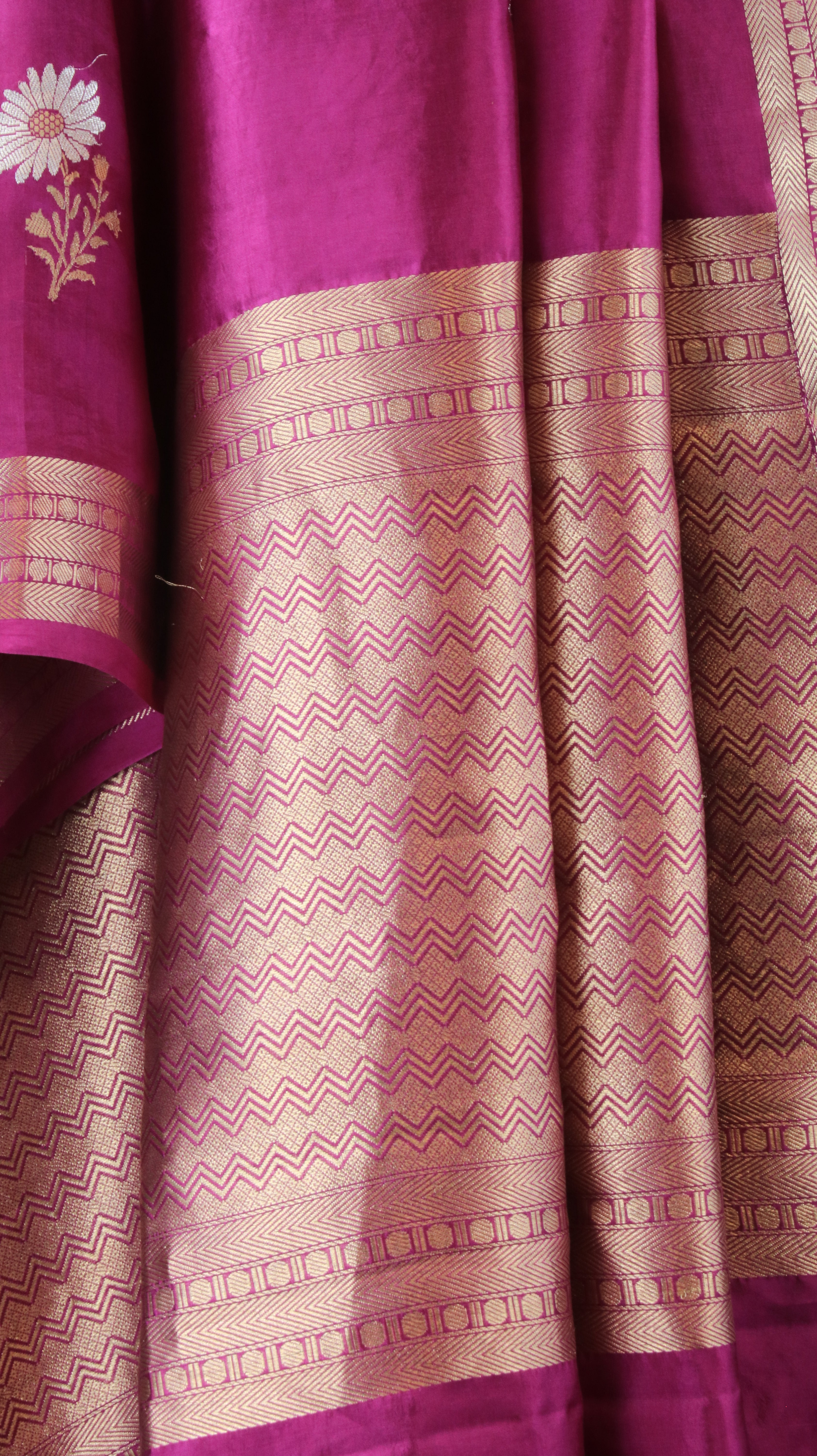 Rani Gulaabi | Banarasi