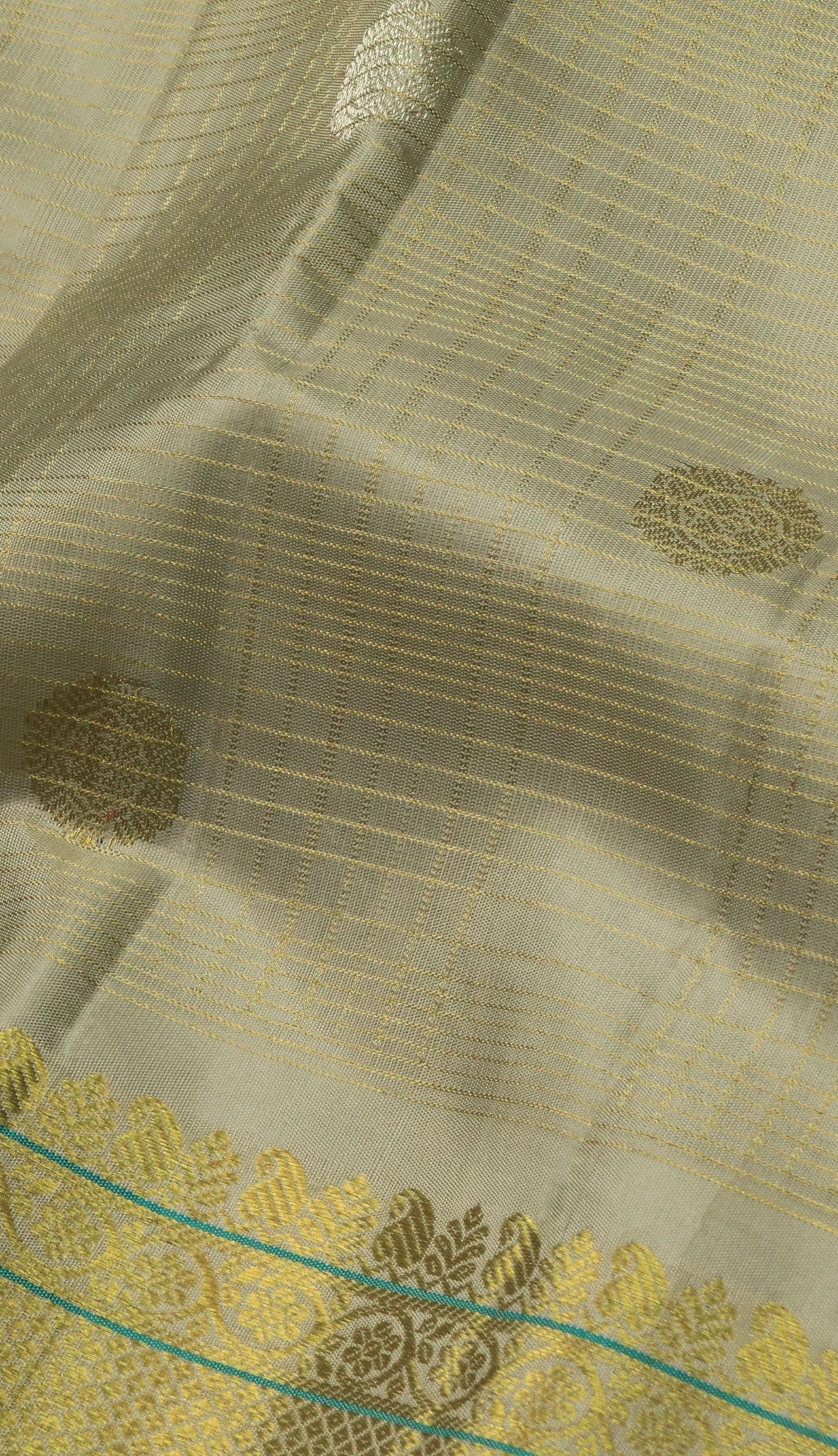 Silver Meadow | Gadwal