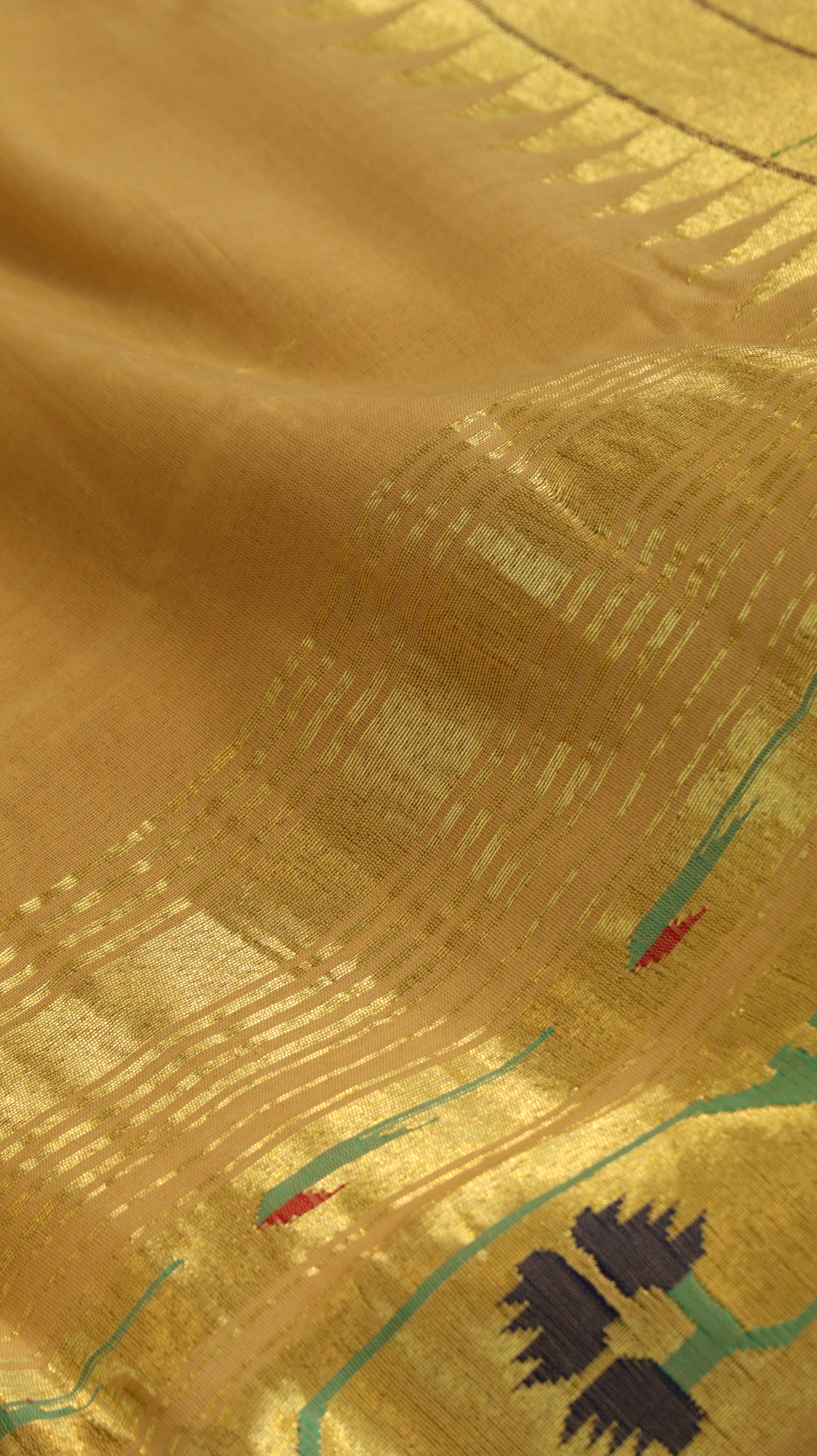 Swarna lekha | Paithani