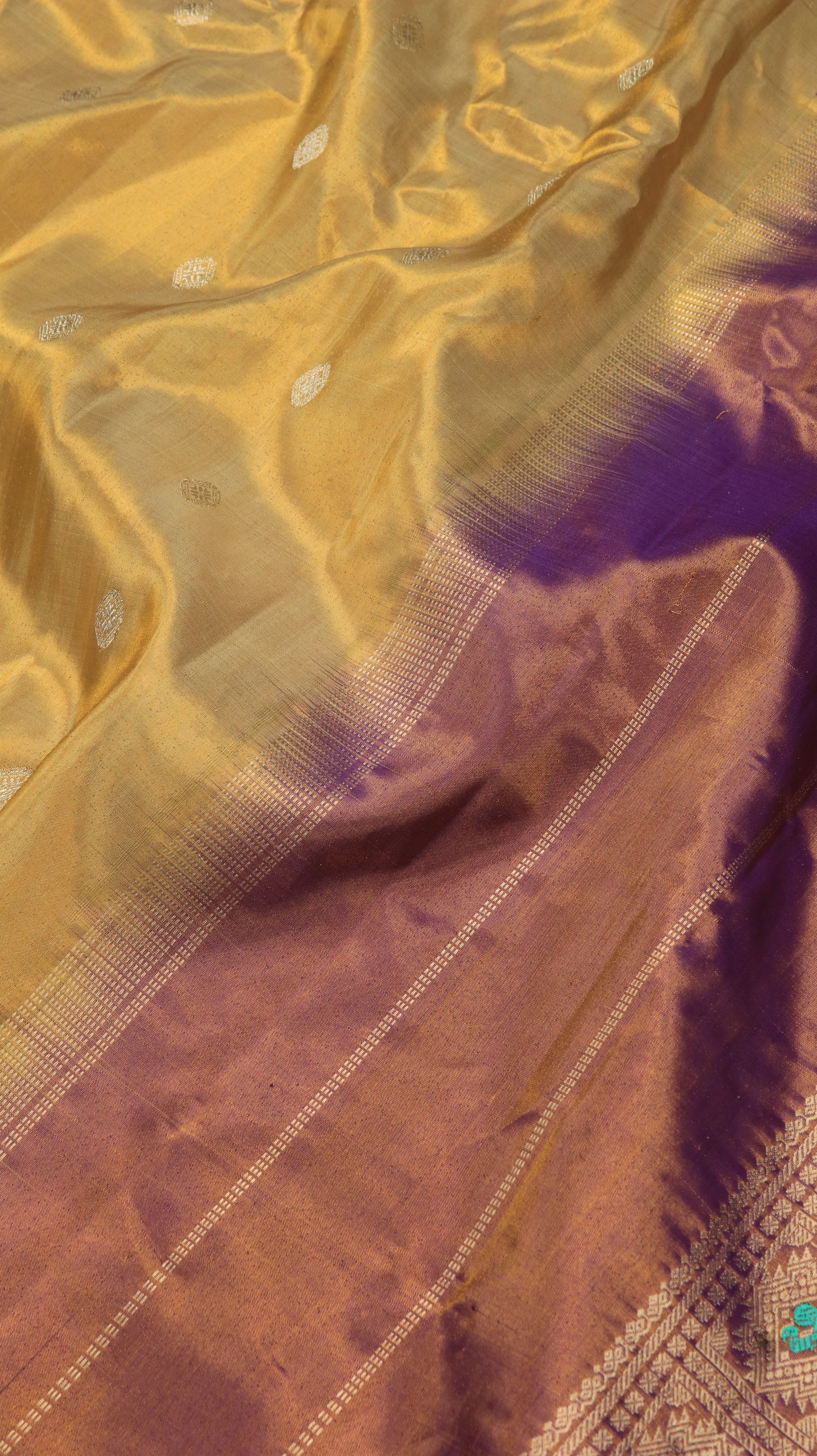 Svarna Veil | Gadwal